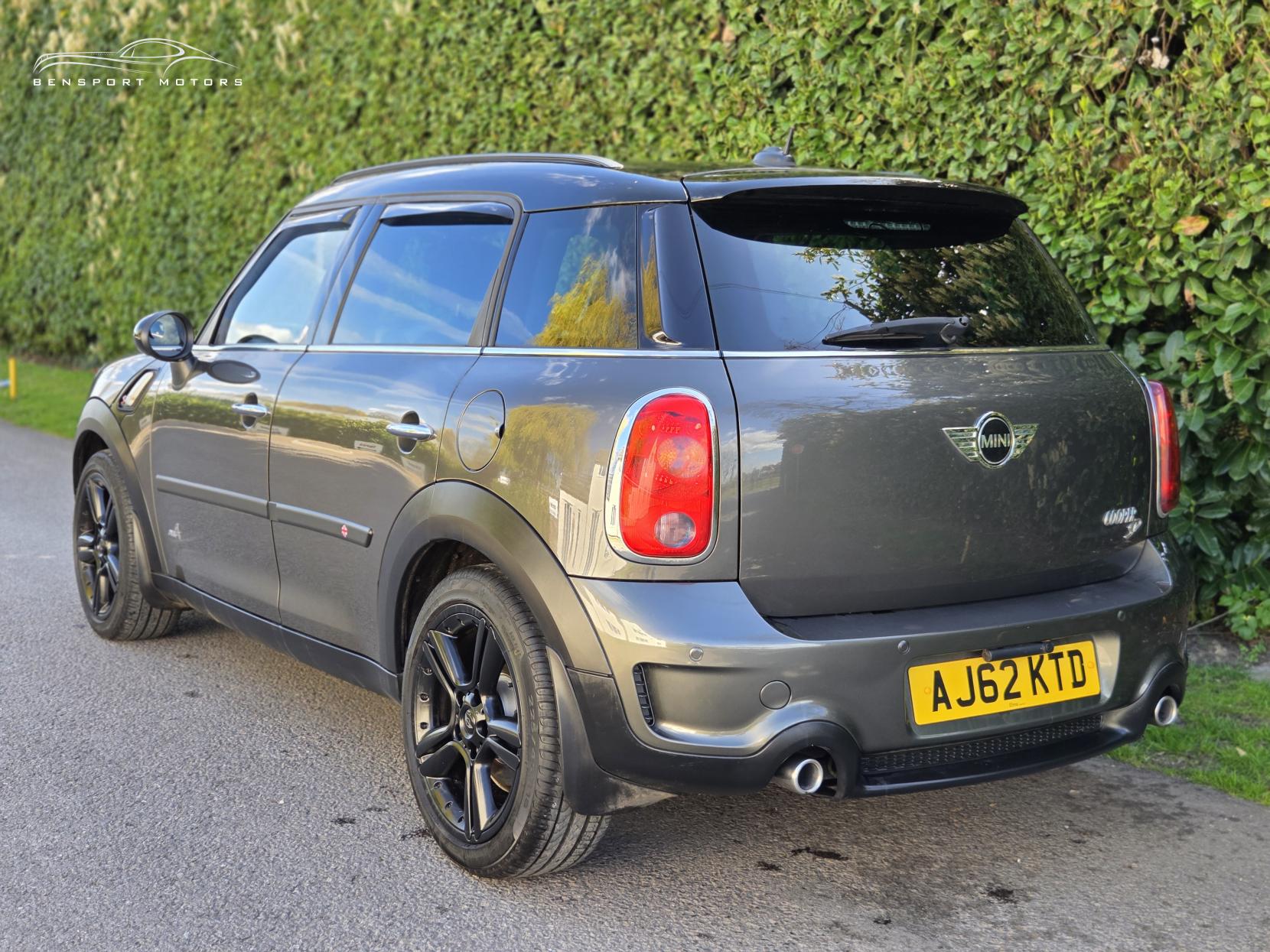 MINI Countryman 2.0 Cooper SD SUV 5dr Diesel Auto ALL4 Euro 5 (143 ps)