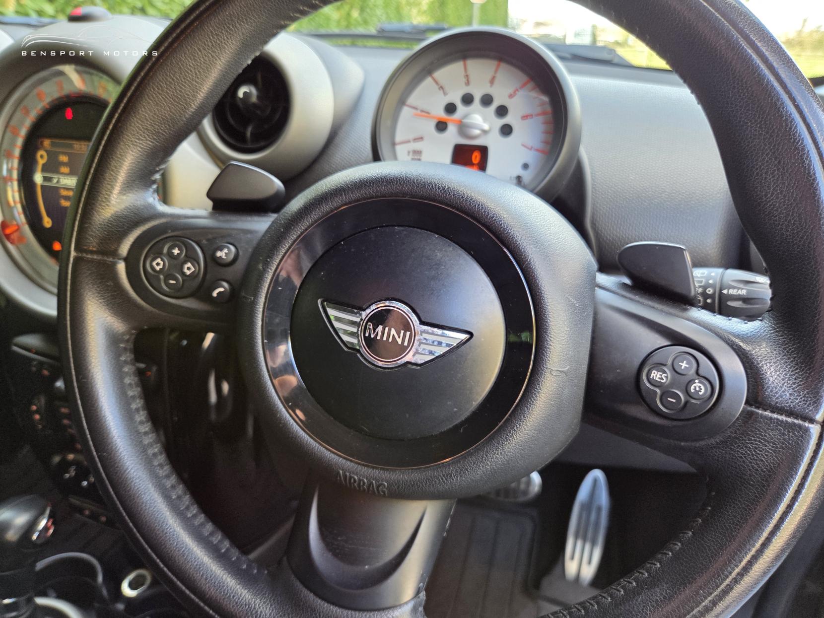 MINI Countryman 2.0 Cooper SD SUV 5dr Diesel Auto ALL4 Euro 5 (143 ps)