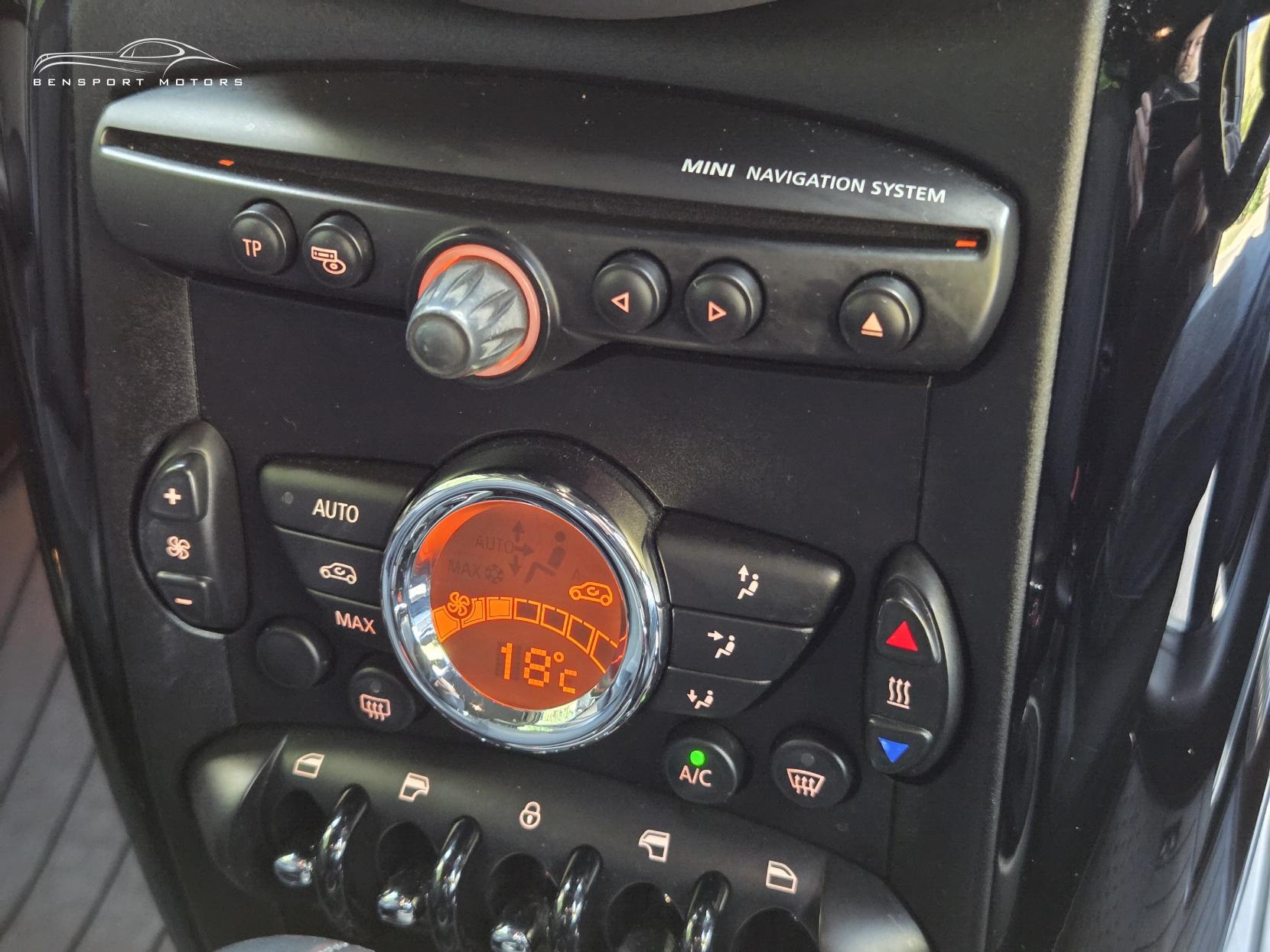 MINI Countryman 2.0 Cooper SD SUV 5dr Diesel Auto ALL4 Euro 5 (143 ps)