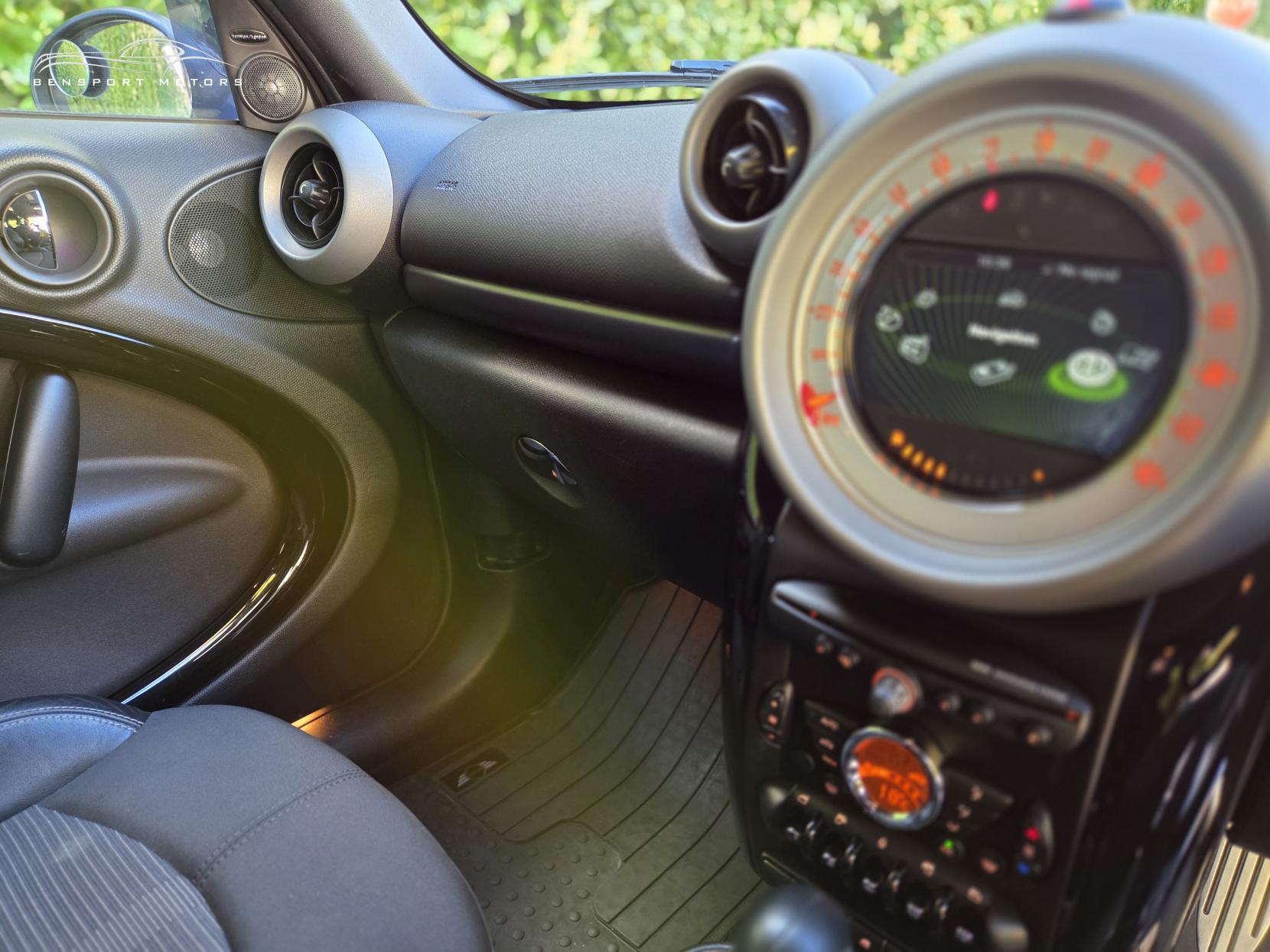 MINI Countryman 2.0 Cooper SD SUV 5dr Diesel Auto ALL4 Euro 5 (143 ps)