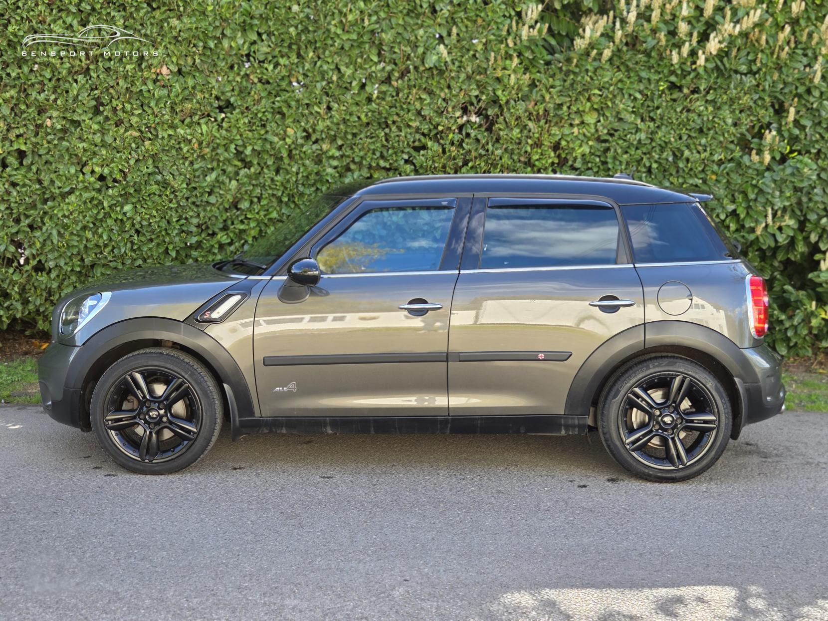 MINI Countryman 2.0 Cooper SD SUV 5dr Diesel Auto ALL4 Euro 5 (143 ps)