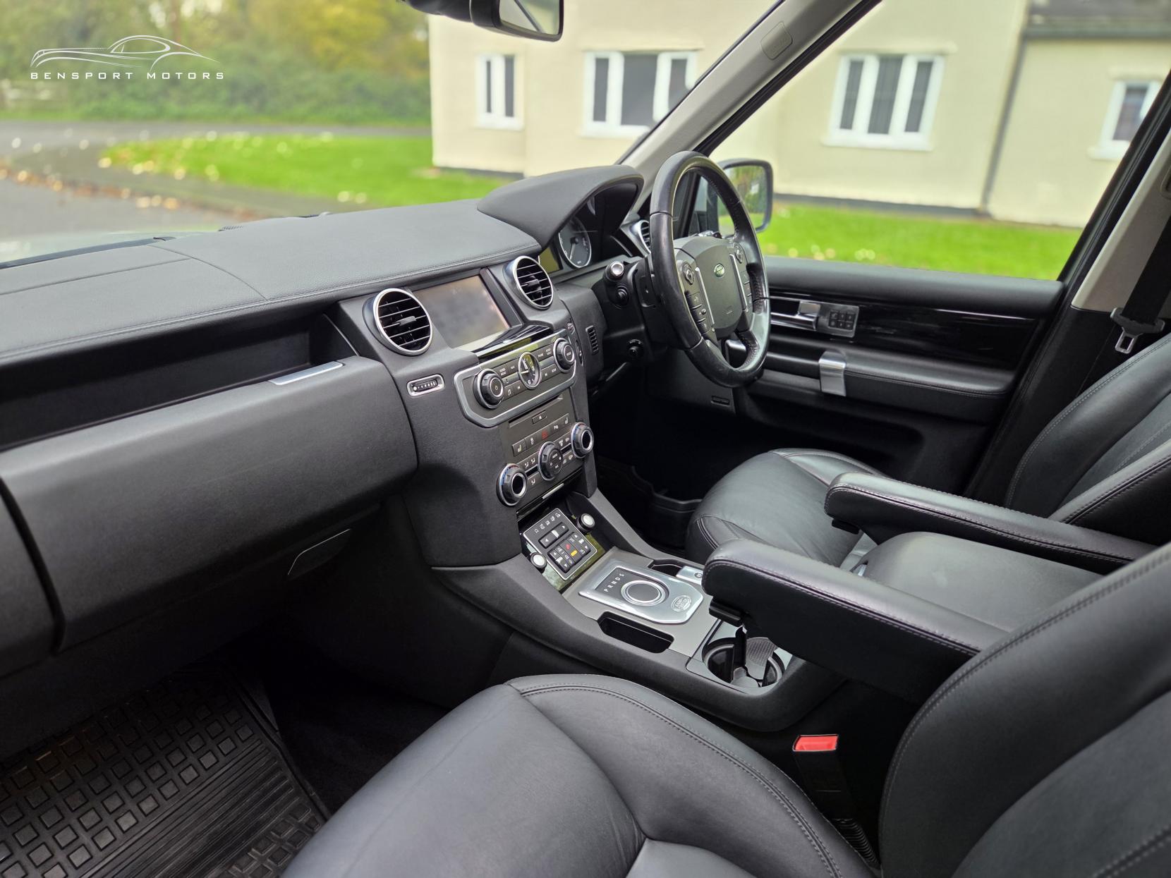 Land Rover Discovery 4 3.0 SD V6 HSE SUV 5dr Diesel Auto 4WD Euro 5 (255 bhp)