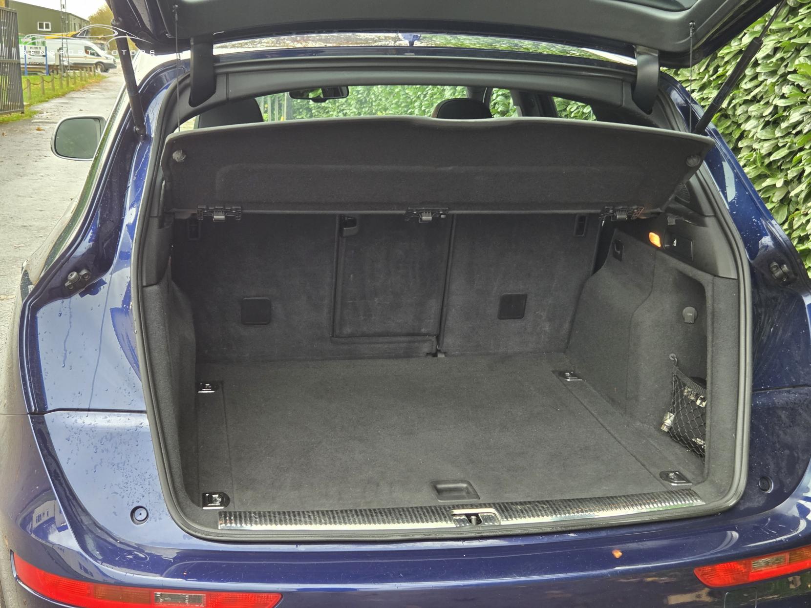 Audi SQ5 3.0 BiTDI V6 SUV 5dr Diesel Tiptronic quattro Euro 5 (s/s) (313 ps)