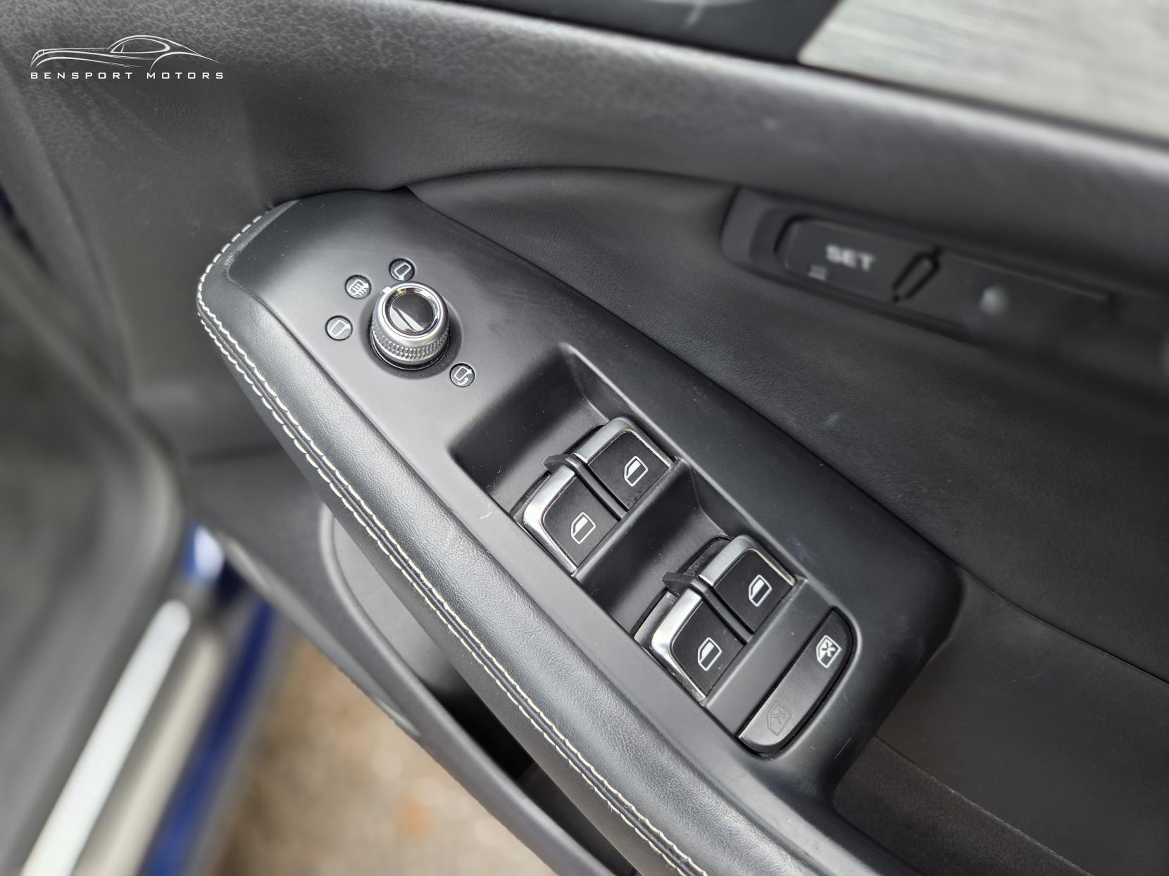 Audi SQ5 3.0 BiTDI V6 SUV 5dr Diesel Tiptronic quattro Euro 5 (s/s) (313 ps)