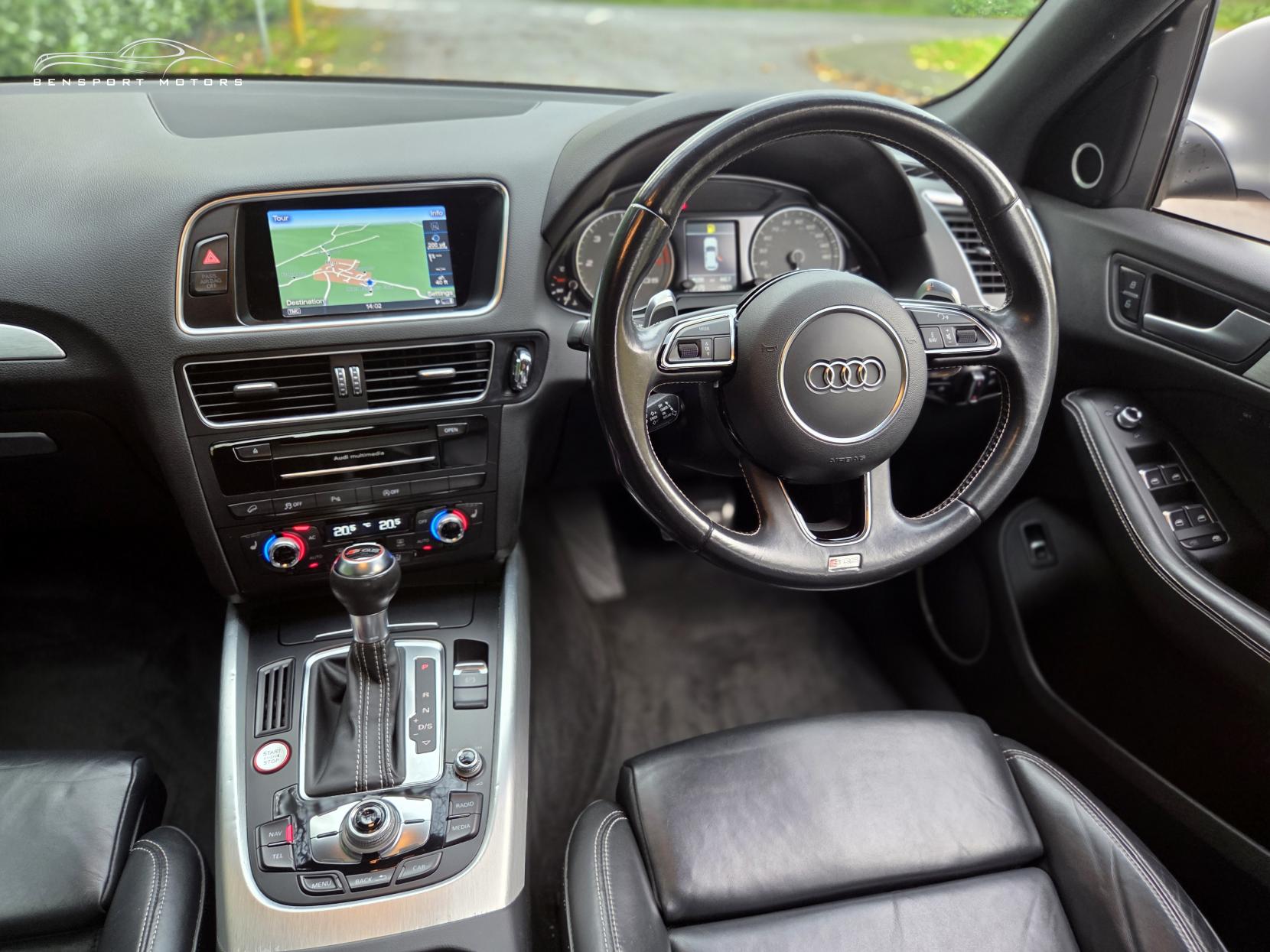 Audi SQ5 3.0 BiTDI V6 SUV 5dr Diesel Tiptronic quattro Euro 5 (s/s) (313 ps)