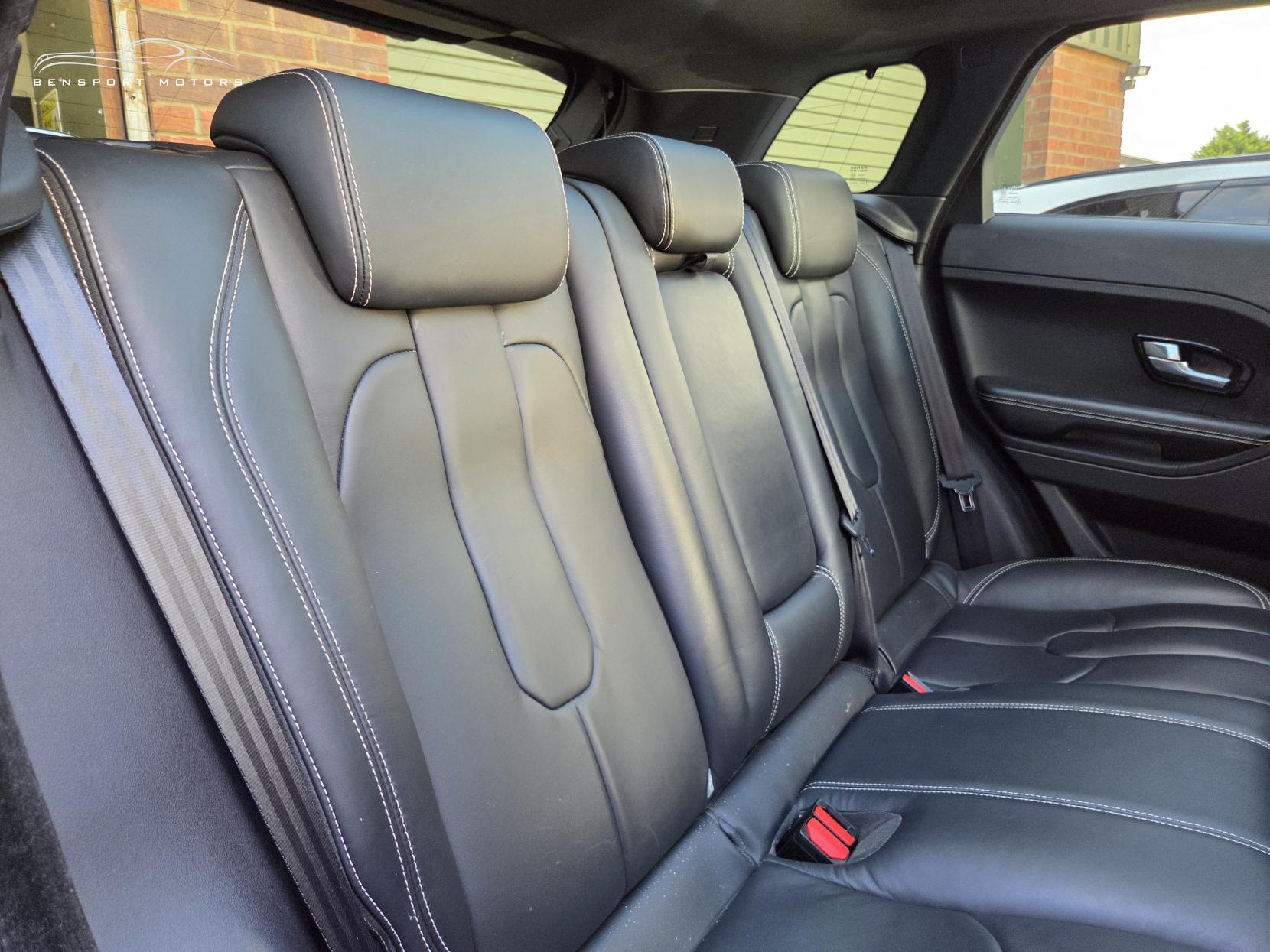 Land Rover Range Rover Evoque 2.2 SD4 Dynamic SUV 5dr Diesel Auto 4WD Euro 5 (190 ps)