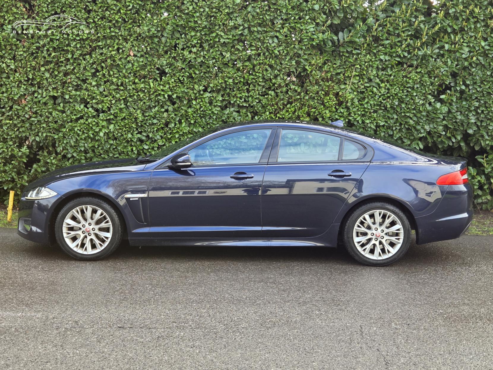 Jaguar XF 2.2d R-Sport Saloon 4dr Diesel Auto Euro 5 (s/s) (200 ps)