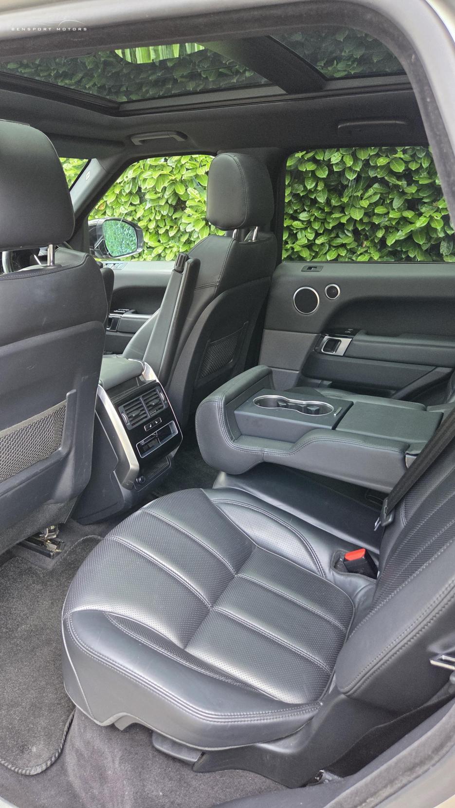 Land Rover Range Rover Sport 3.0 SD V6 HSE Dynamic SUV 5dr Diesel Auto 4WD Euro 5 (s/s) (292 ps)