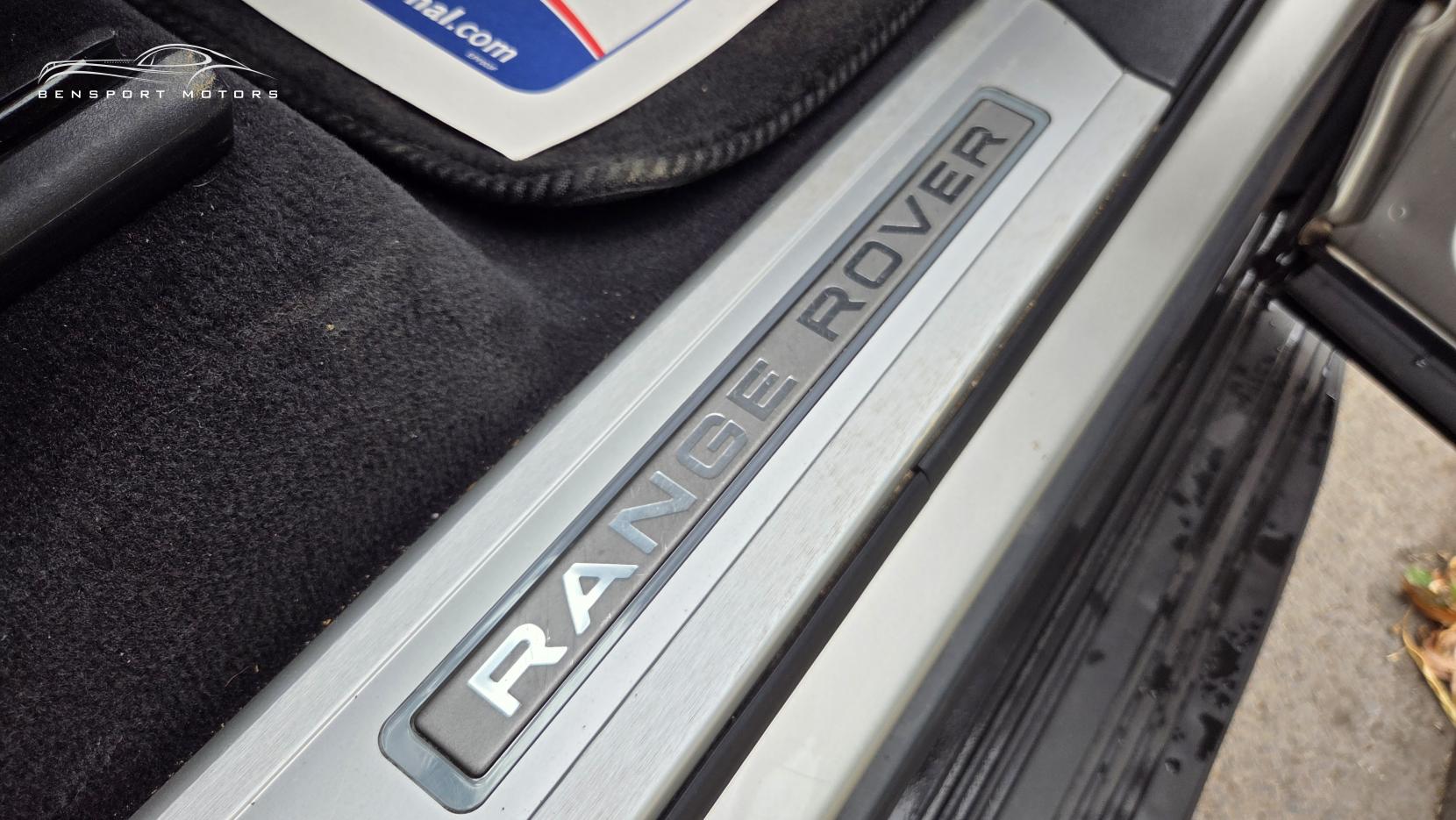 Land Rover Range Rover Sport 3.0 SD V6 HSE Dynamic SUV 5dr Diesel Auto 4WD Euro 5 (s/s) (292 ps)