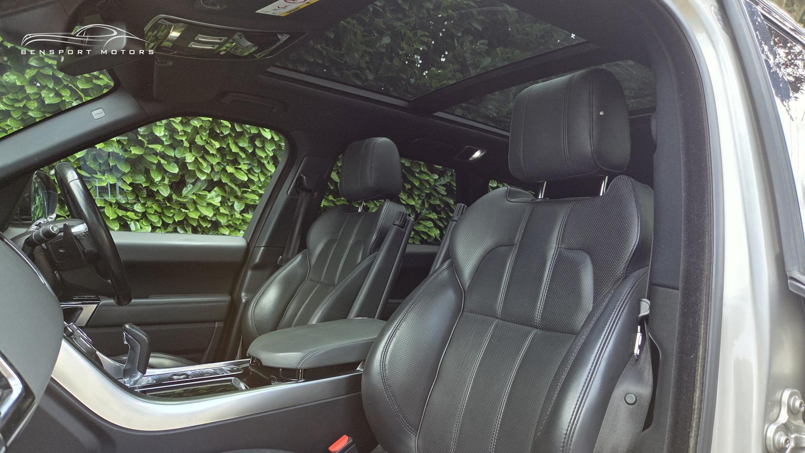 Land Rover Range Rover Sport 3.0 SD V6 HSE Dynamic SUV 5dr Diesel Auto 4WD Euro 5 (s/s) (292 ps)