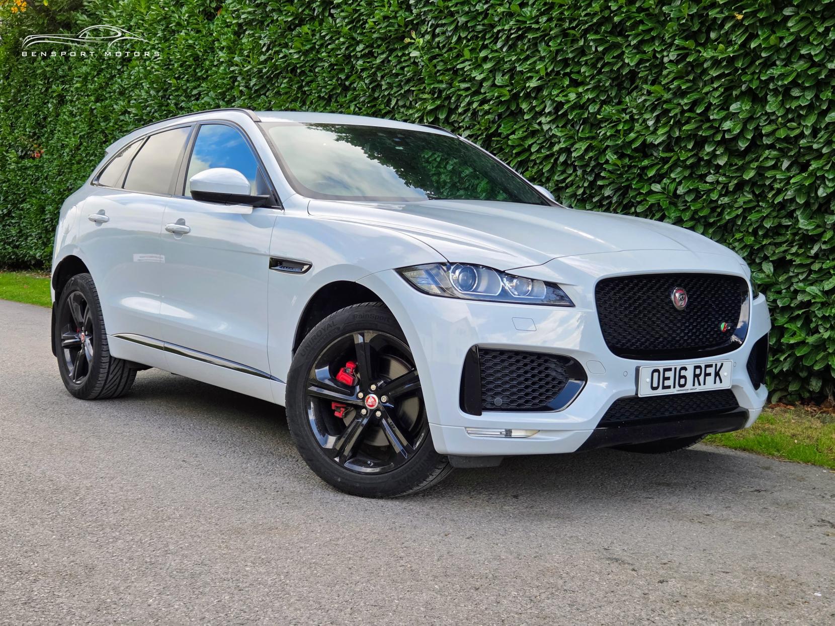 Jaguar F-PACE 3.0 D300 V6 S SUV 5dr Diesel Auto AWD Euro 6 (s/s) (300 ps)