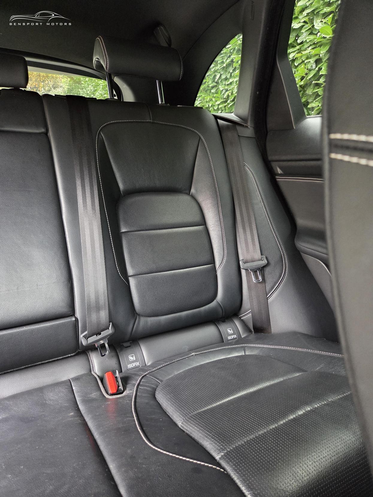 Jaguar F-PACE 3.0 D300 V6 S SUV 5dr Diesel Auto AWD Euro 6 (s/s) (300 ps)