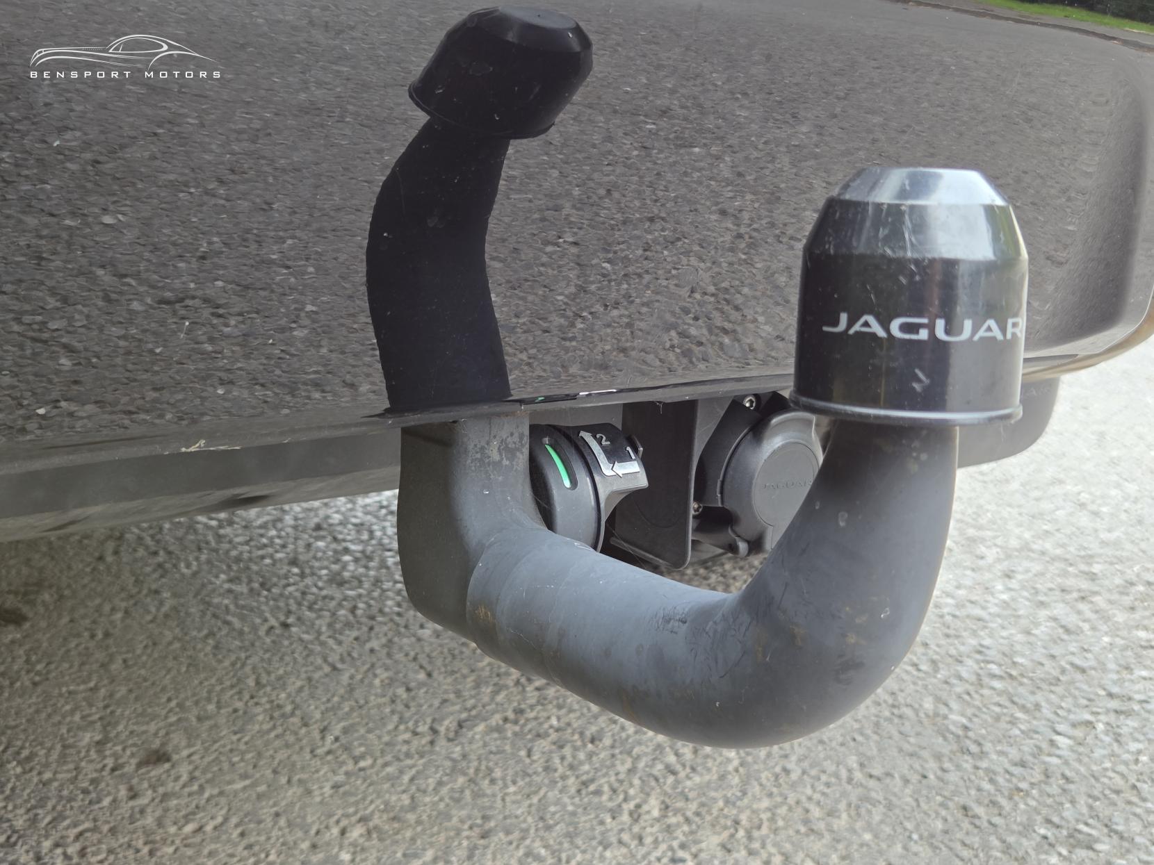 Jaguar F-PACE 3.0 D300 V6 S SUV 5dr Diesel Auto AWD Euro 6 (s/s) (300 ps)