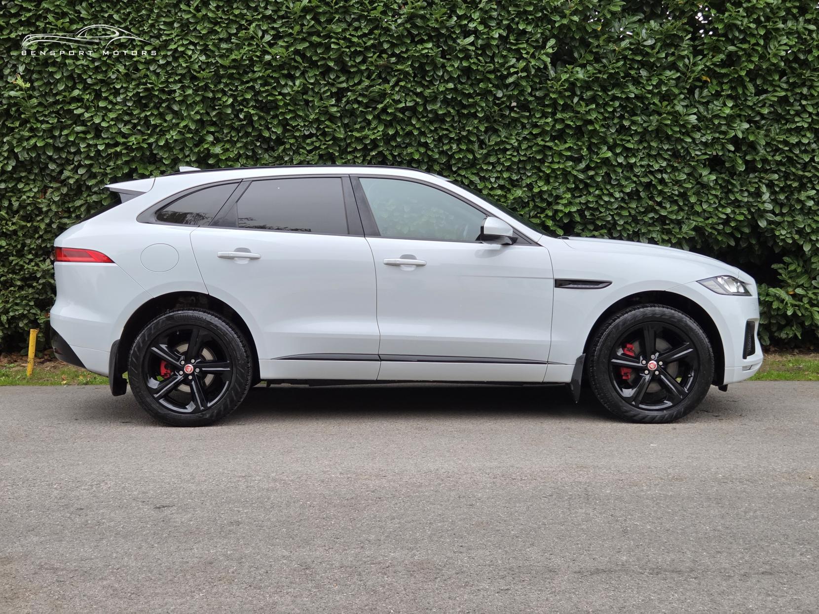 Jaguar F-PACE 3.0 D300 V6 S SUV 5dr Diesel Auto AWD Euro 6 (s/s) (300 ps)