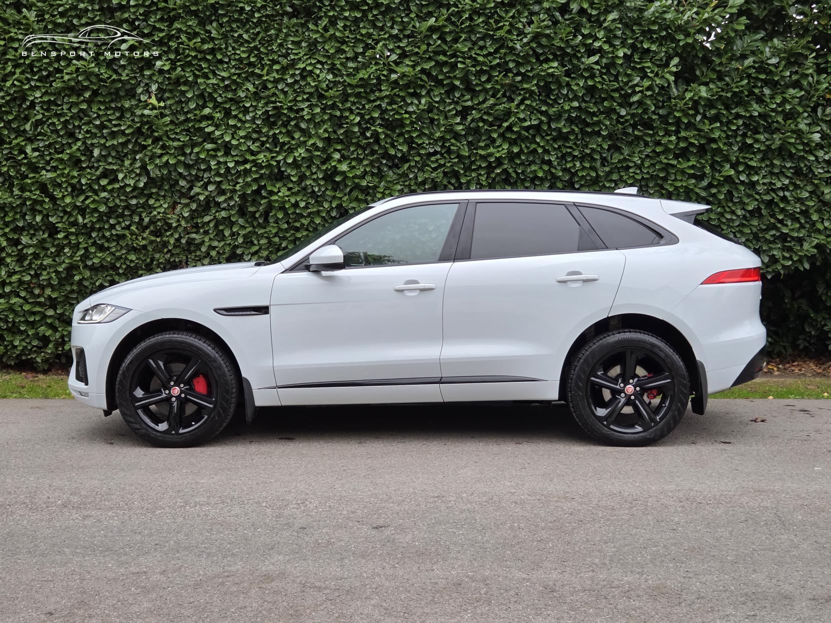 Jaguar F-PACE 3.0 D300 V6 S SUV 5dr Diesel Auto AWD Euro 6 (s/s) (300 ps)