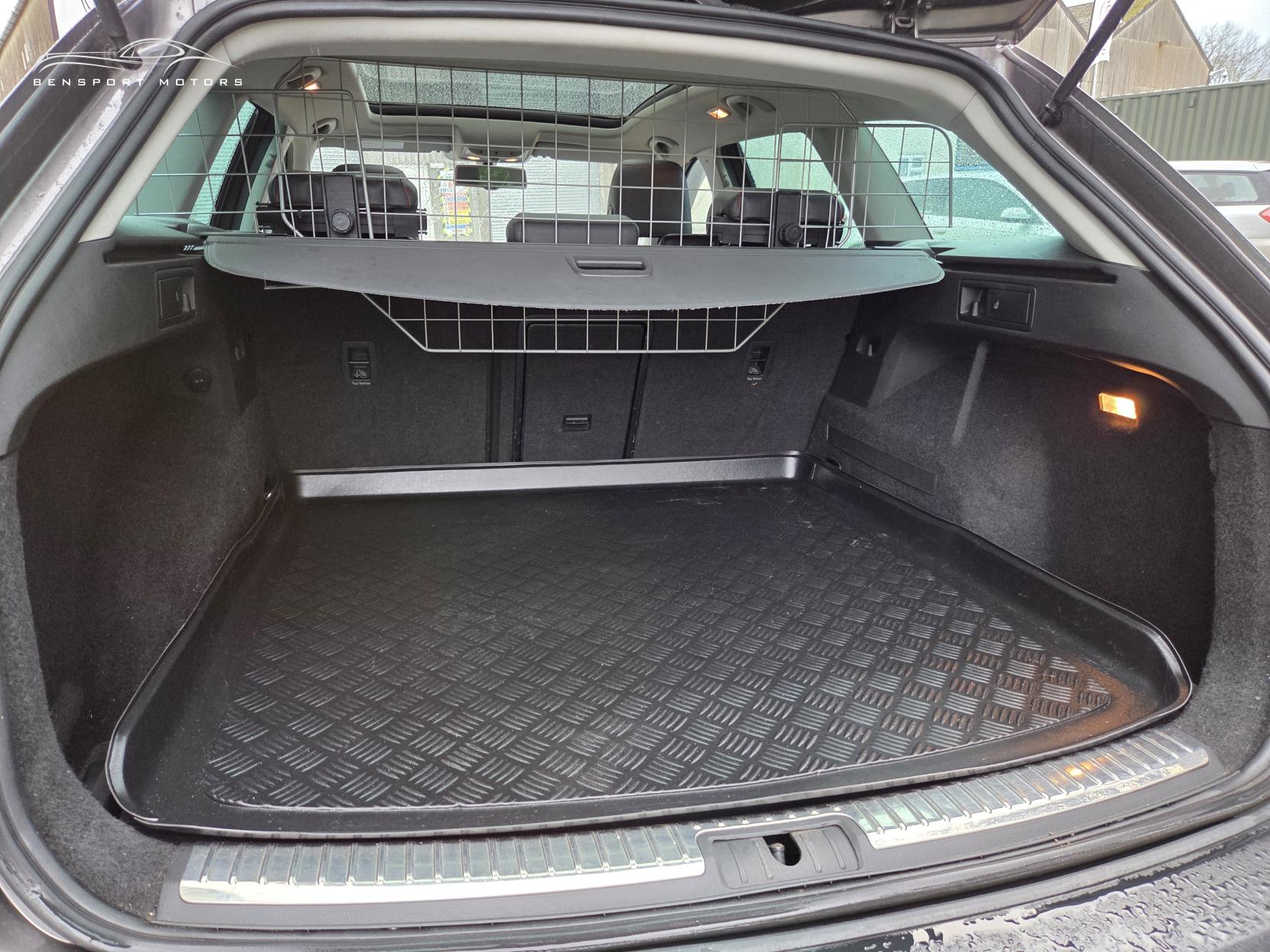 SEAT Leon 2.0 TDI CR FR Sport Tourer 5dr Diesel DSG Euro 5 (s/s) (184 ps)