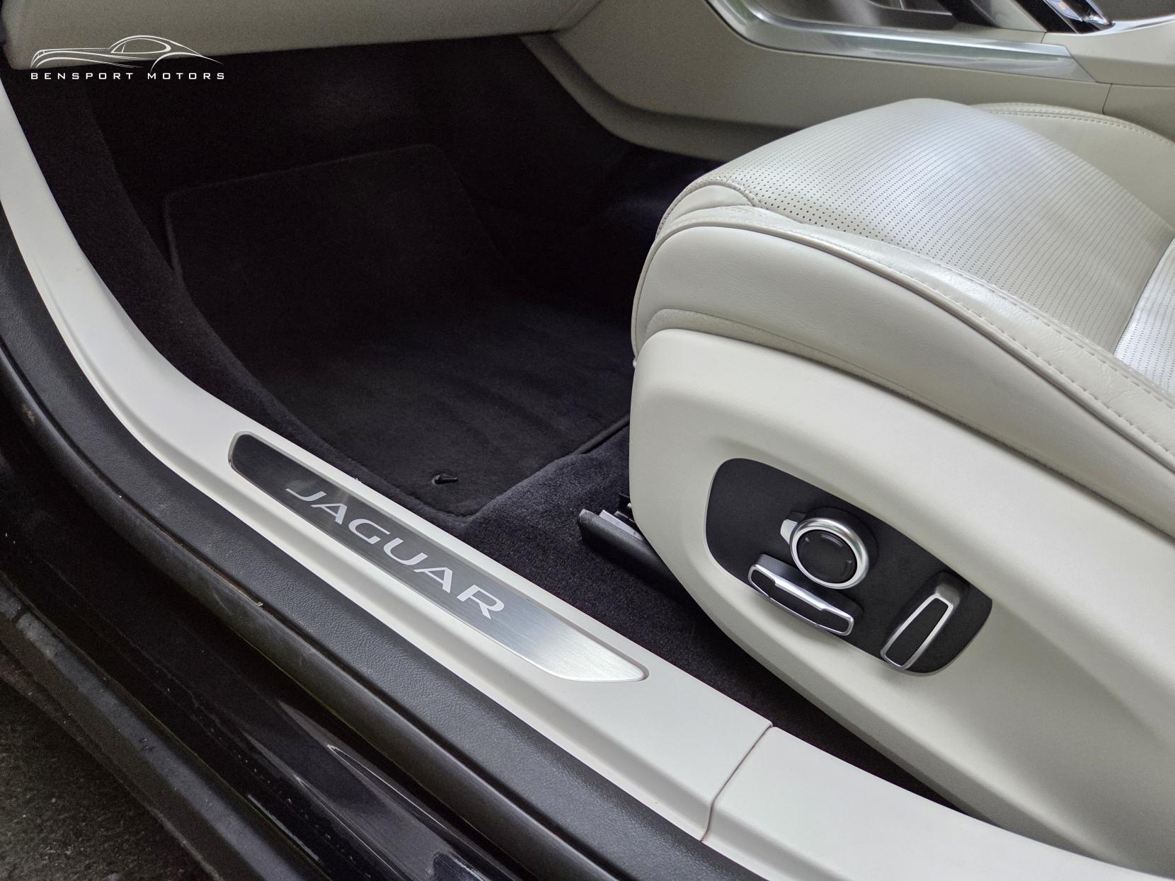 Jaguar I-PACE 400 90kWh HSE SUV 5dr Electric Auto 4WD (400 ps)