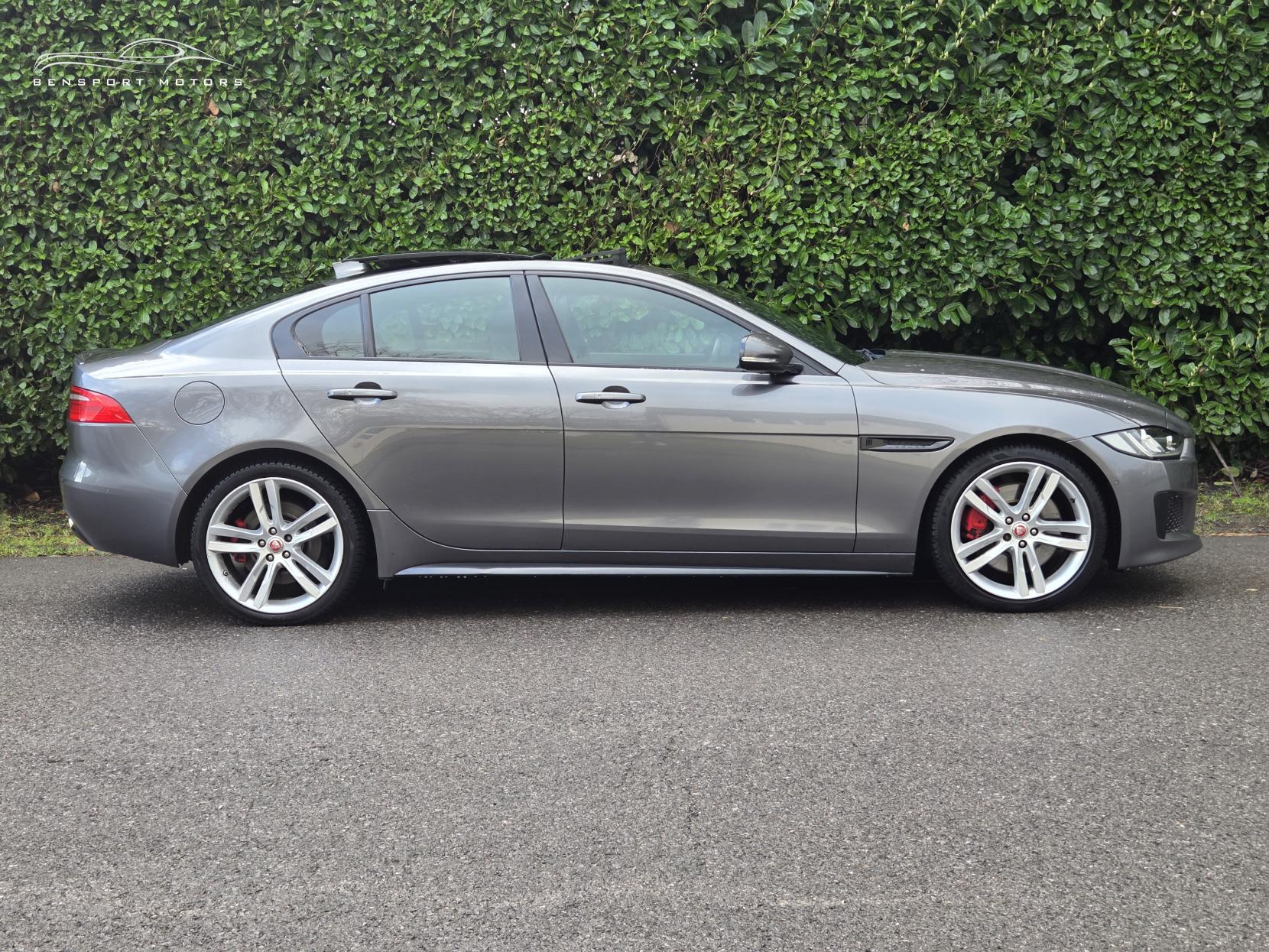 Jaguar XE 3.0 V6 S Saloon 4dr Petrol Auto Euro 6 (s/s) (380 ps)