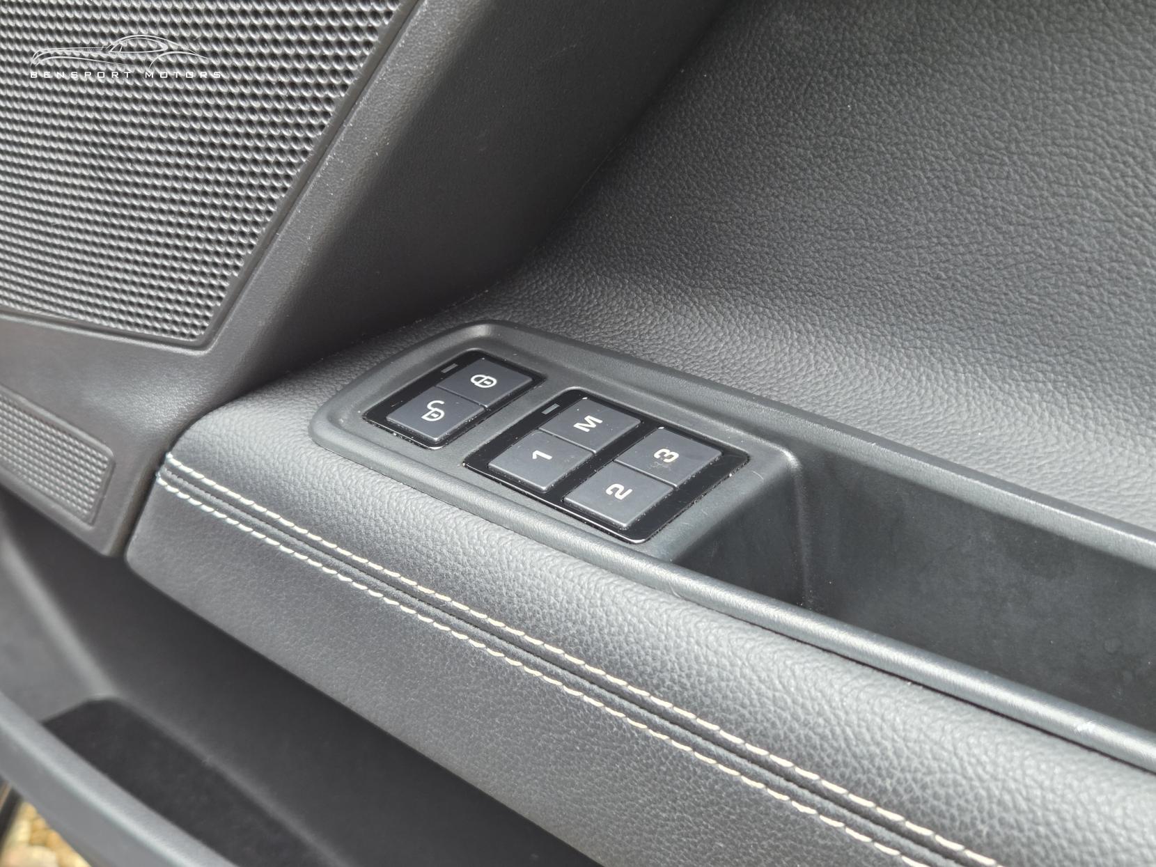 Jaguar XE 3.0 V6 S Saloon 4dr Petrol Auto Euro 6 (s/s) (380 ps)