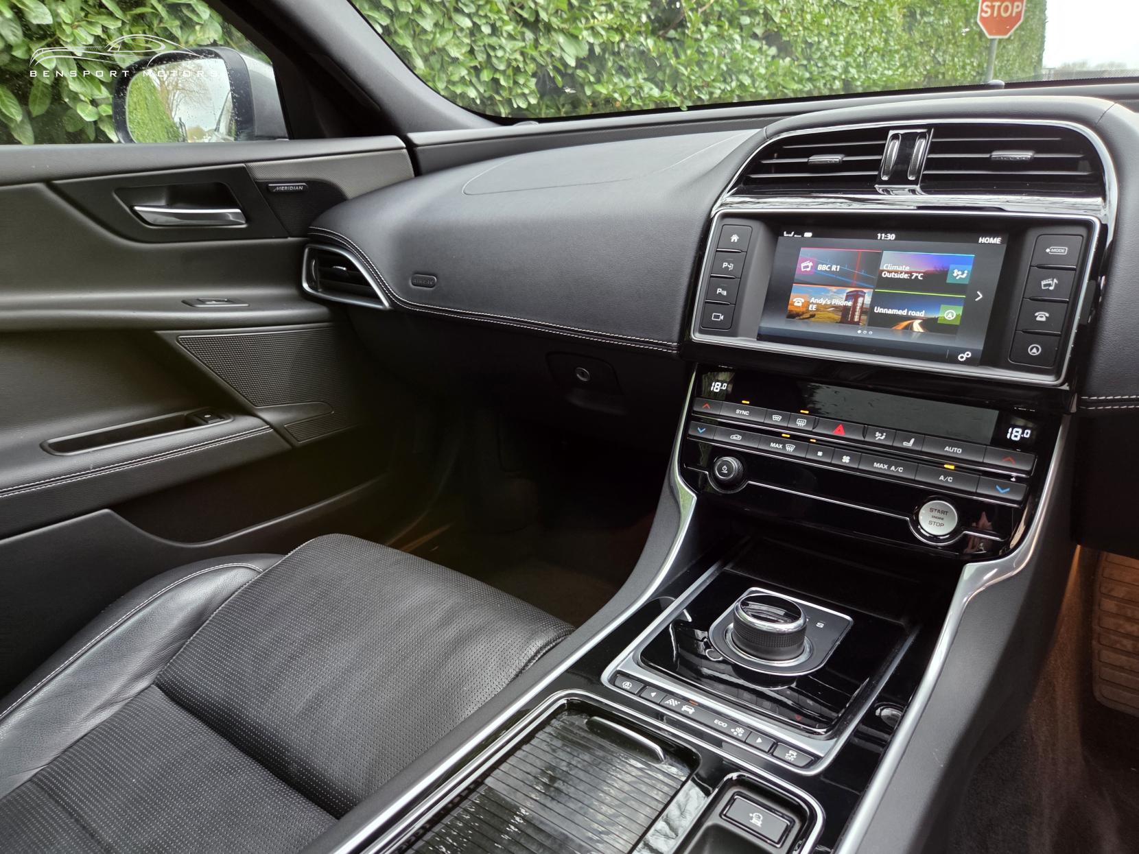 Jaguar XE 3.0 V6 S Saloon 4dr Petrol Auto Euro 6 (s/s) (380 ps)