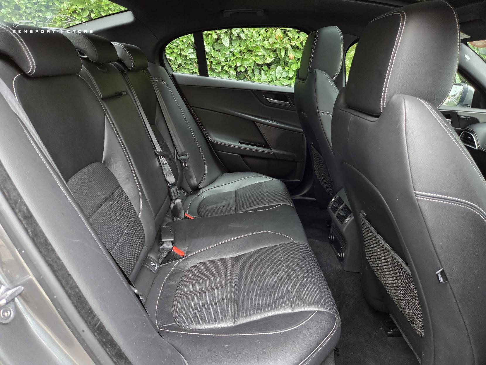 Jaguar XE 3.0 V6 S Saloon 4dr Petrol Auto Euro 6 (s/s) (380 ps)