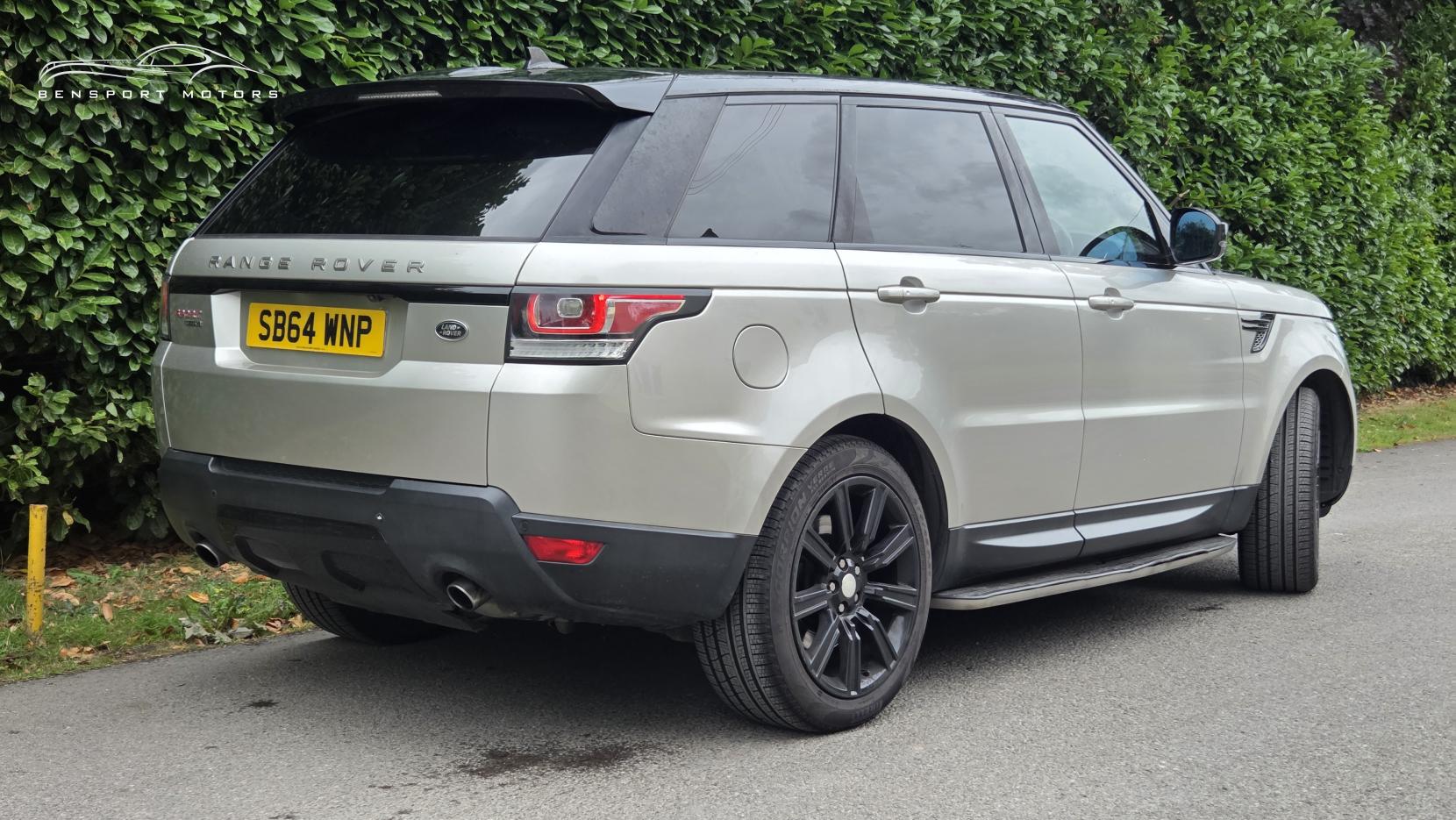 Land Rover Range Rover Sport 3.0 SD V6 HSE Dynamic SUV 5dr Diesel Auto 4WD Euro 5 (s/s) (292 ps)