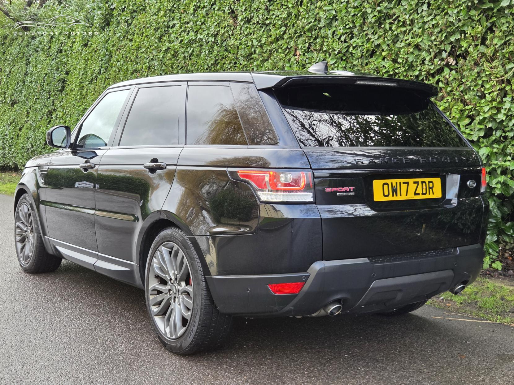 Land Rover Range Rover Sport 3.0 SD V6 HSE Dynamic SUV 5dr Diesel Auto 4WD Euro 6 (s/s) (306 ps)