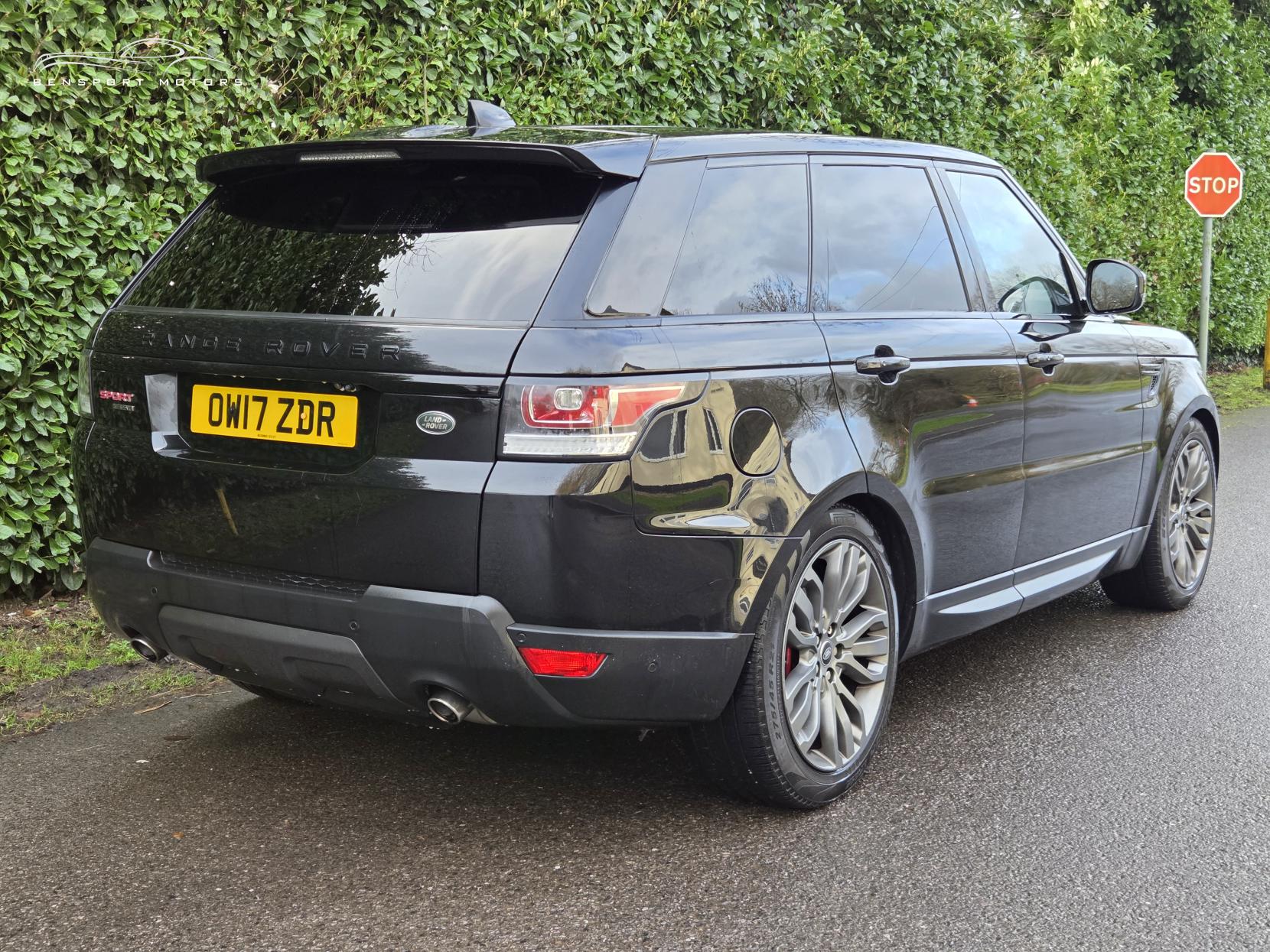 Land Rover Range Rover Sport 3.0 SD V6 HSE Dynamic SUV 5dr Diesel Auto 4WD Euro 6 (s/s) (306 ps)