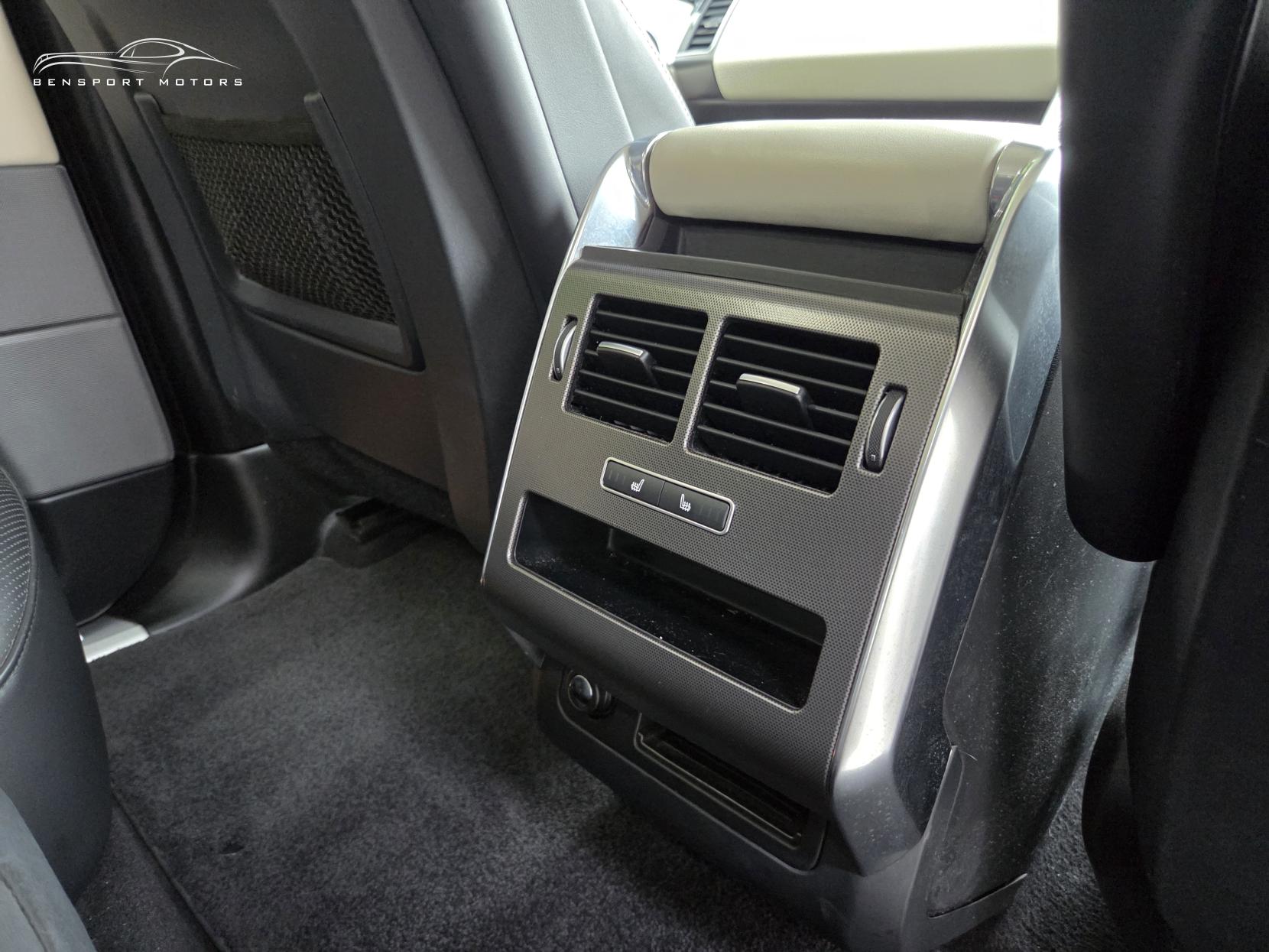 Land Rover Range Rover Sport 3.0 SD V6 HSE Dynamic SUV 5dr Diesel Auto 4WD Euro 6 (s/s) (306 ps)