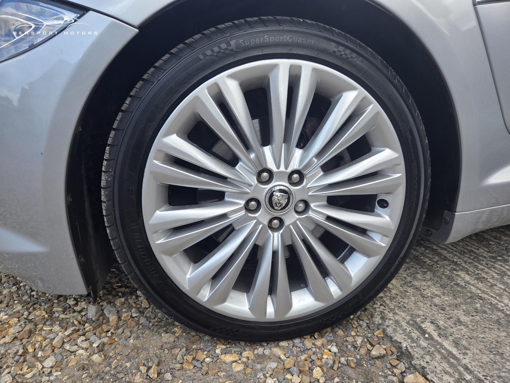 Jaguar XF 2.2d Portfolio Saloon 4dr Diesel Auto Euro 5 (s/s) (200 ps)