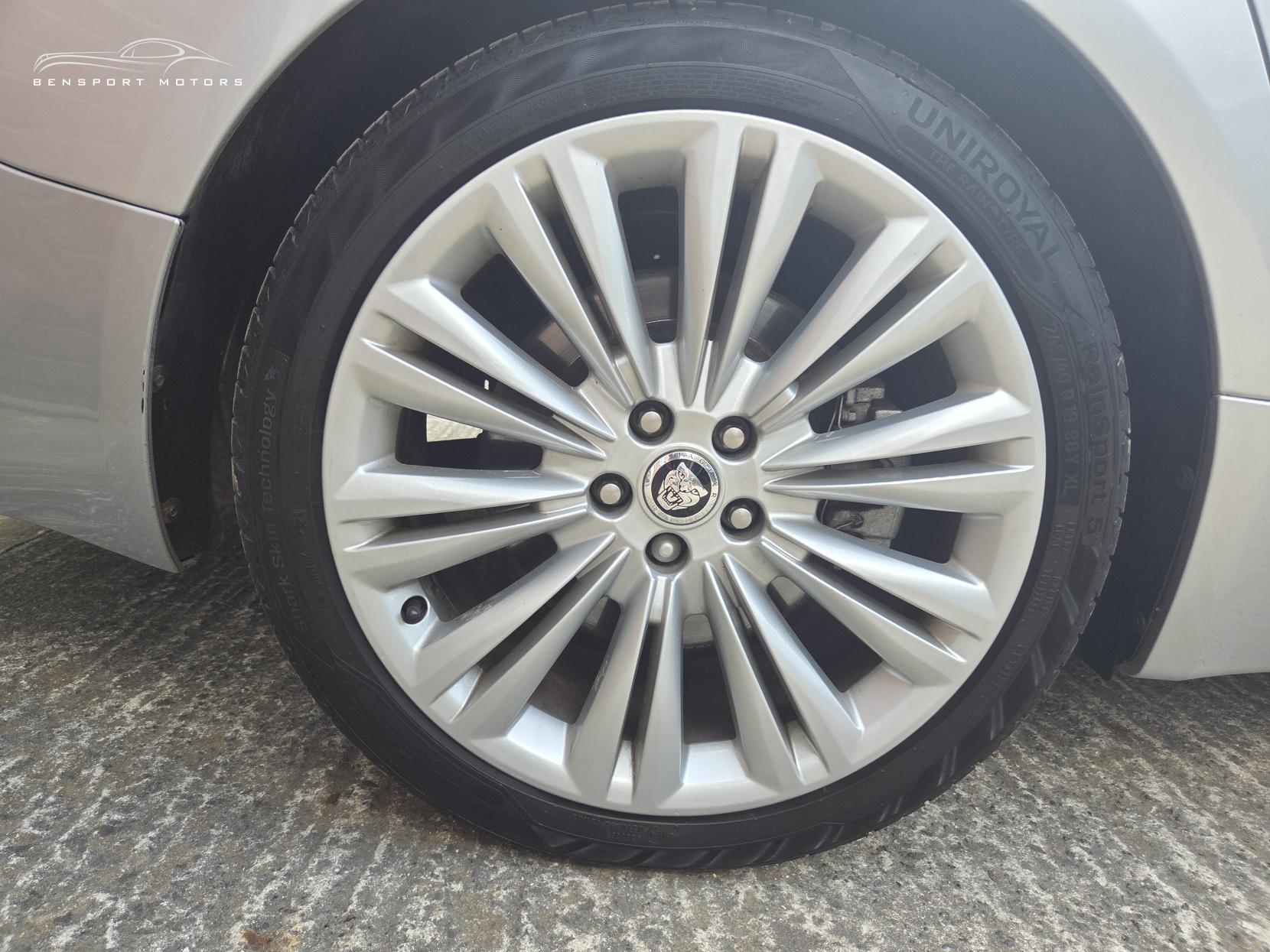 Jaguar XF 2.2d Portfolio Saloon 4dr Diesel Auto Euro 5 (s/s) (200 ps)