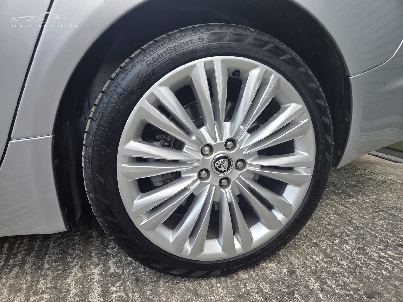 Jaguar XF 2.2d Portfolio Saloon 4dr Diesel Auto Euro 5 (s/s) (200 ps)
