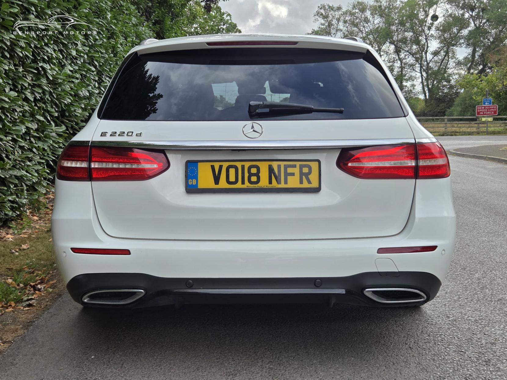 Mercedes-Benz E Class 2.0 E220d AMG Line Estate 5dr Diesel G-Tronic+ Euro 6 (s/s) (194 ps)