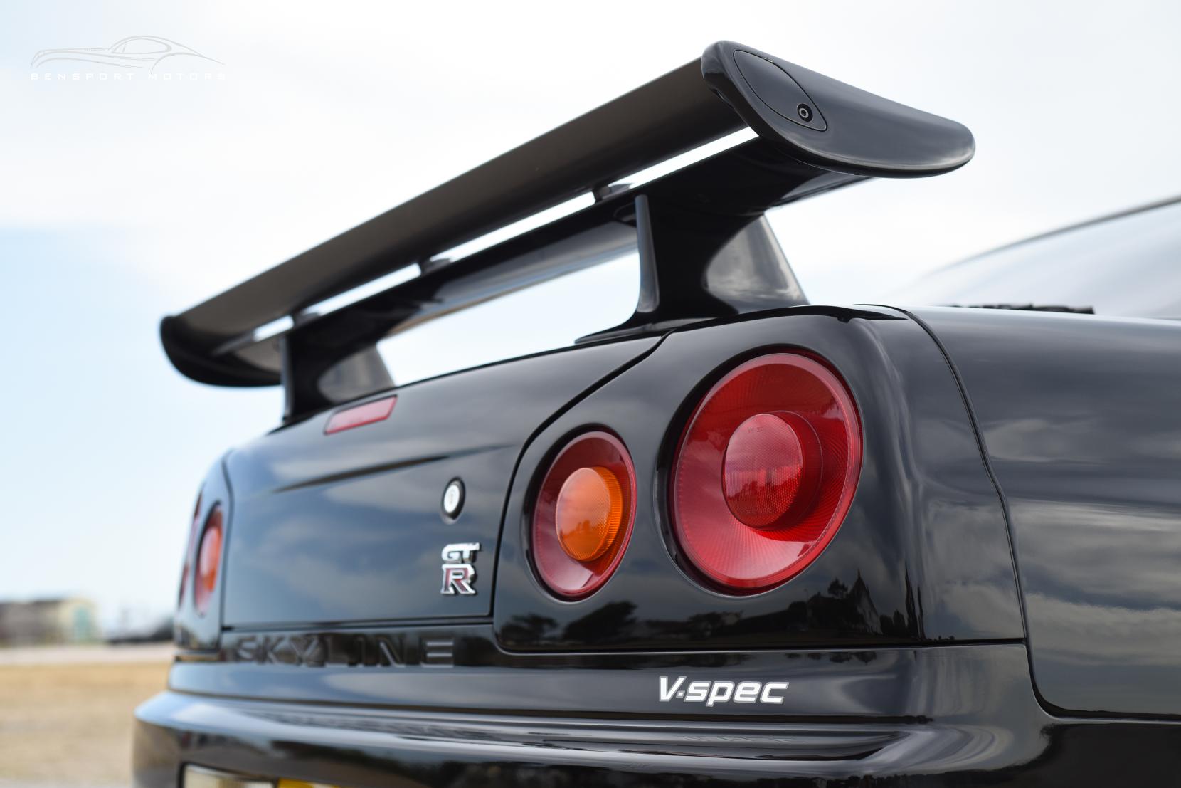 Nissan Skyline 2.6 GT-R Coupe 2dr Petrol Manual (280 bhp)