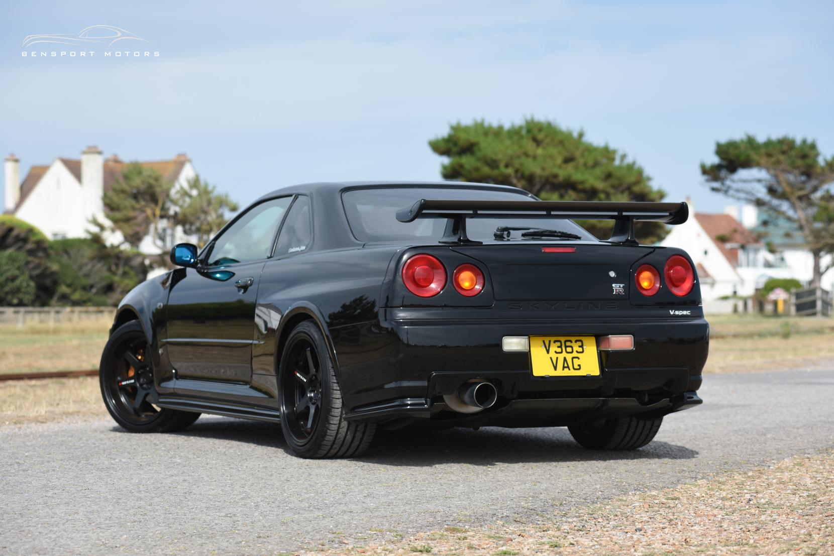 Nissan Skyline 2.6 GT-R Coupe 2dr Petrol Manual (280 bhp)