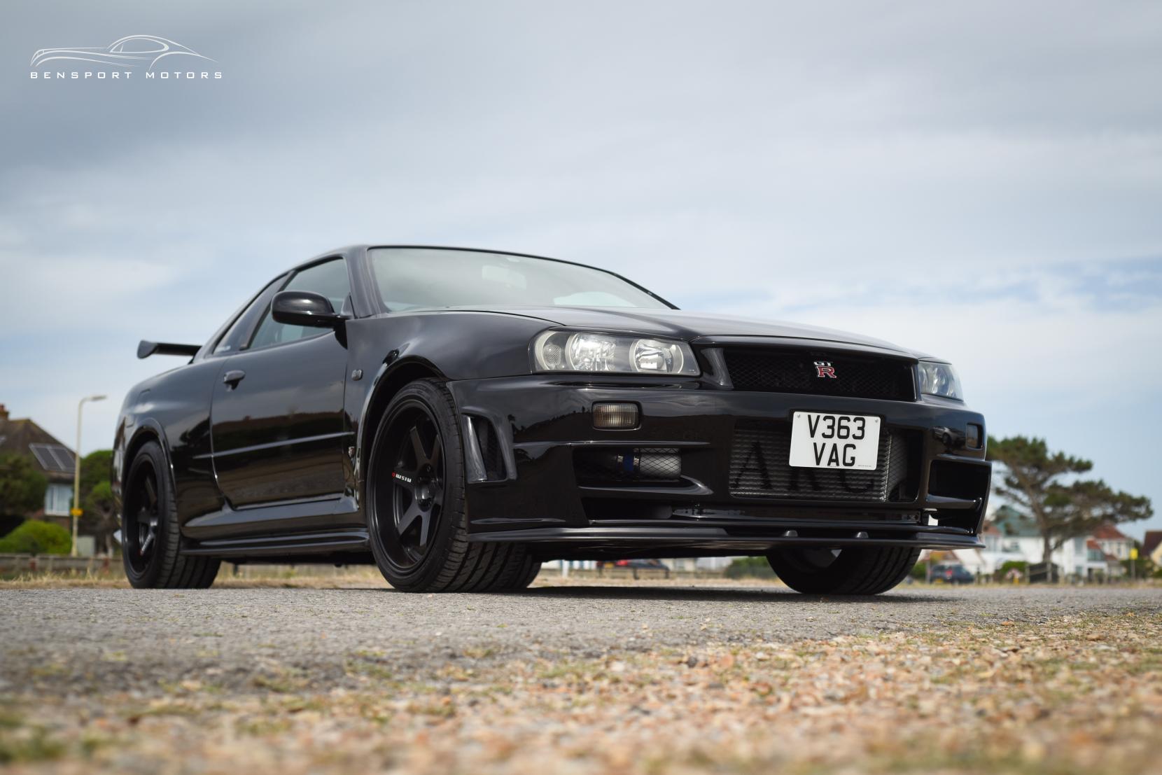 Nissan Skyline 2.6 GT-R Coupe 2dr Petrol Manual (280 bhp)