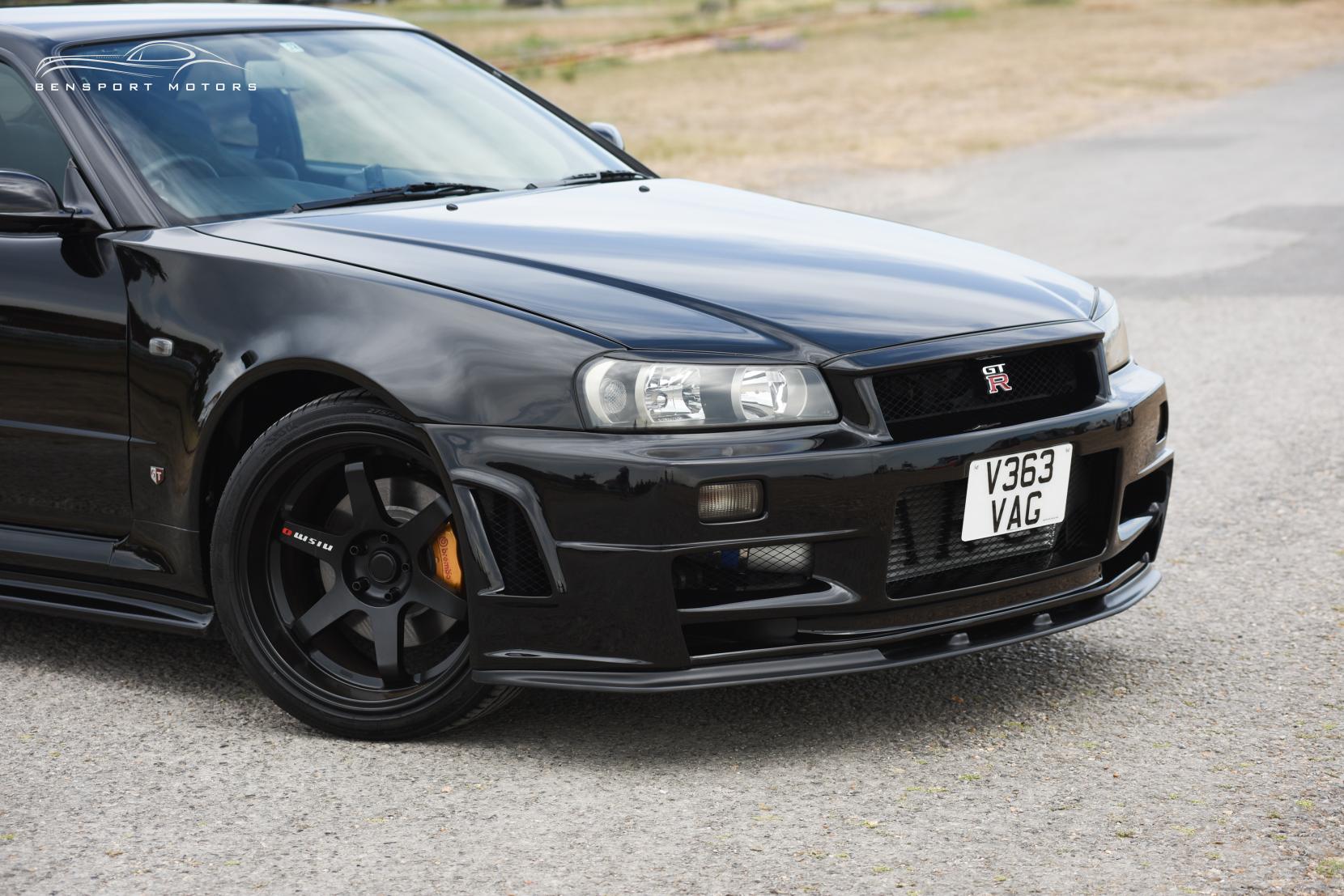 Nissan Skyline 2.6 GT-R Coupe 2dr Petrol Manual (280 bhp)