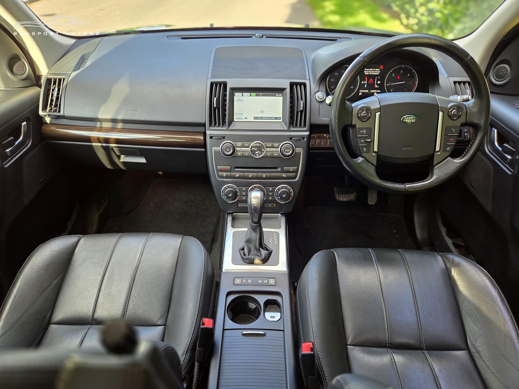 Land Rover Freelander 2 2.2 SD4 HSE SUV 5dr Diesel CommandShift 4WD Euro 5 (190 ps)