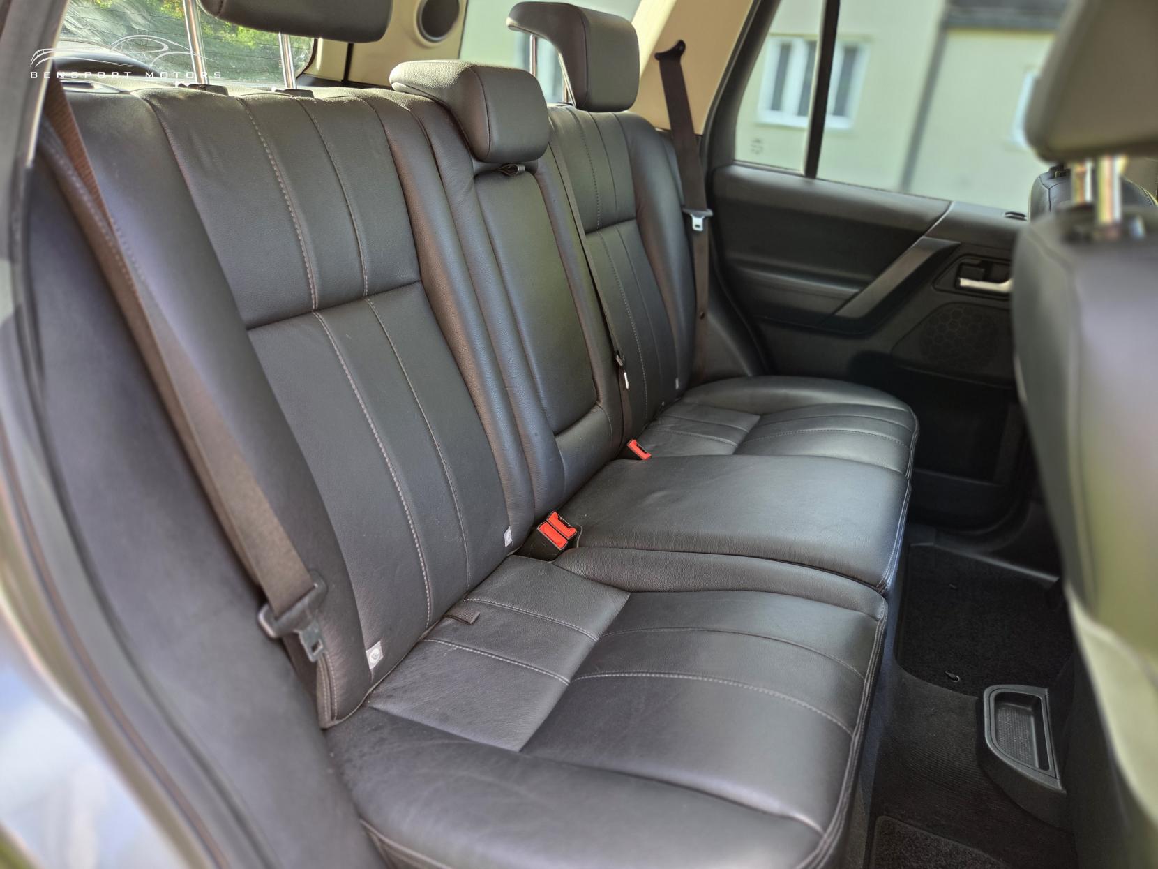 Land Rover Freelander 2 2.2 SD4 HSE SUV 5dr Diesel CommandShift 4WD Euro 5 (190 ps)