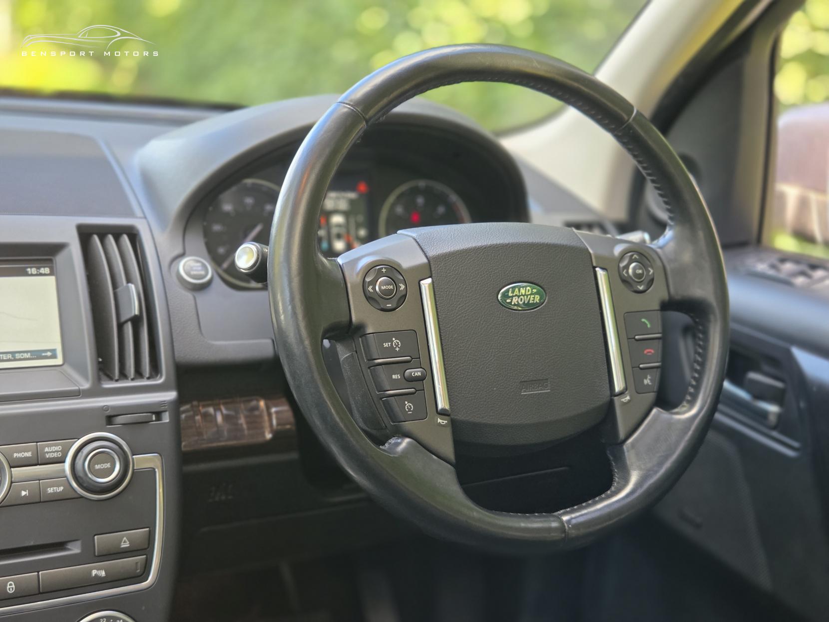 Land Rover Freelander 2 2.2 SD4 HSE SUV 5dr Diesel CommandShift 4WD Euro 5 (190 ps)