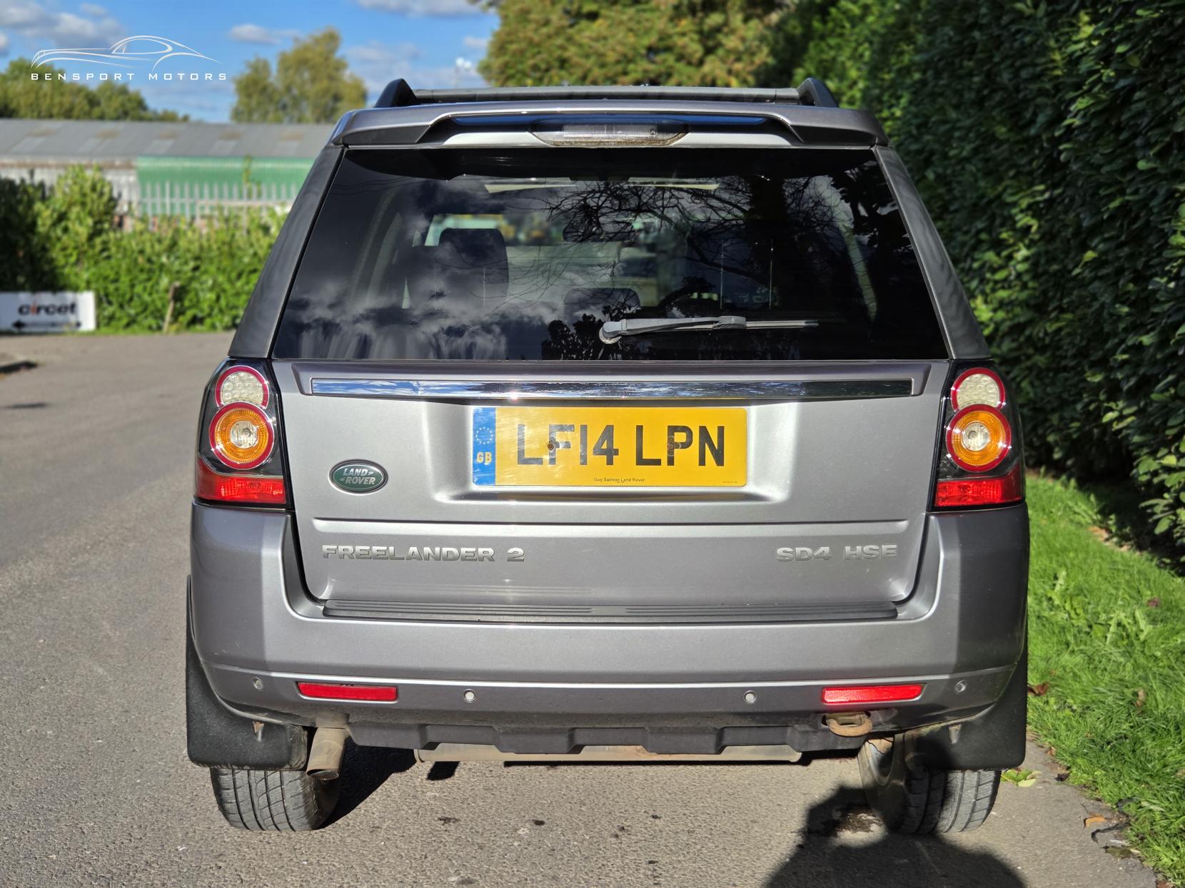 Land Rover Freelander 2 2.2 SD4 HSE SUV 5dr Diesel CommandShift 4WD Euro 5 (190 ps)