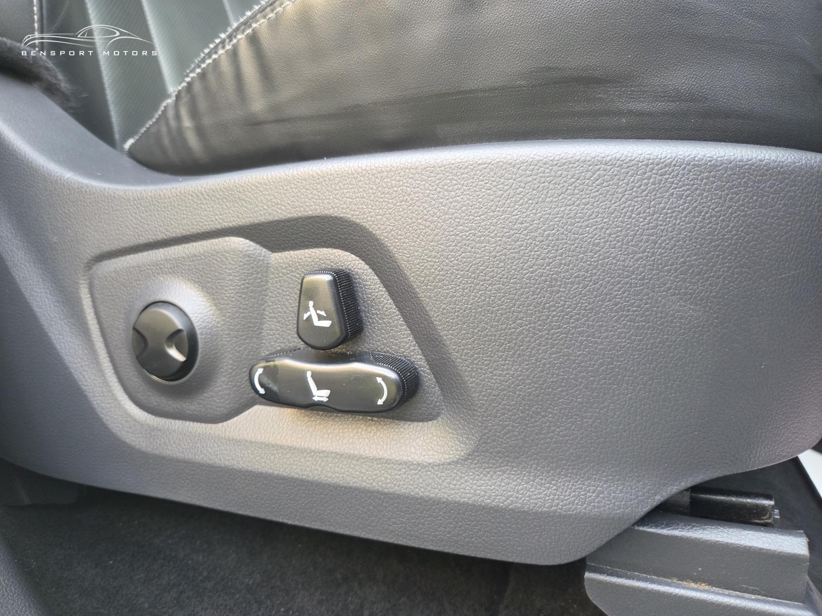 SsangYong Musso 2.2D Saracen Pickup Double Cab 4dr Diesel Auto 4WD Euro 6 (181 ps)