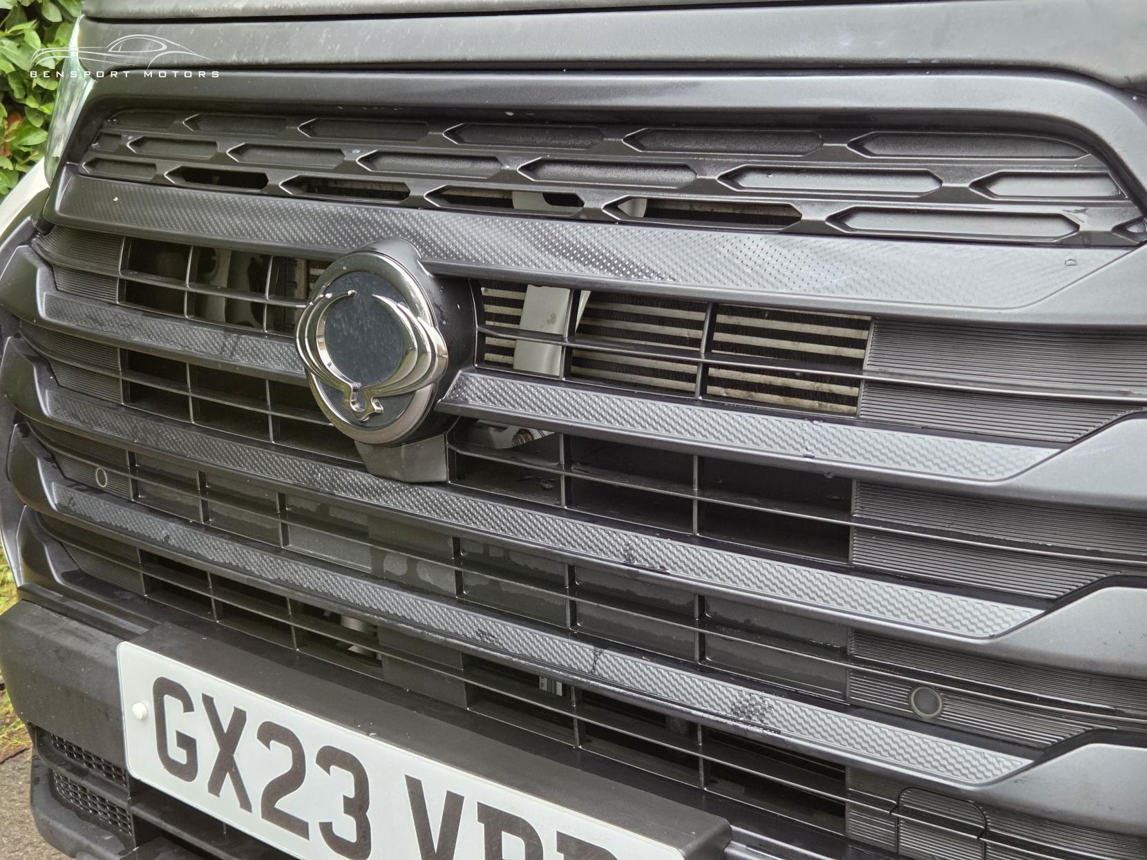 SsangYong Musso 2.2D Saracen Pickup Double Cab 4dr Diesel Auto 4WD Euro 6 (181 ps)