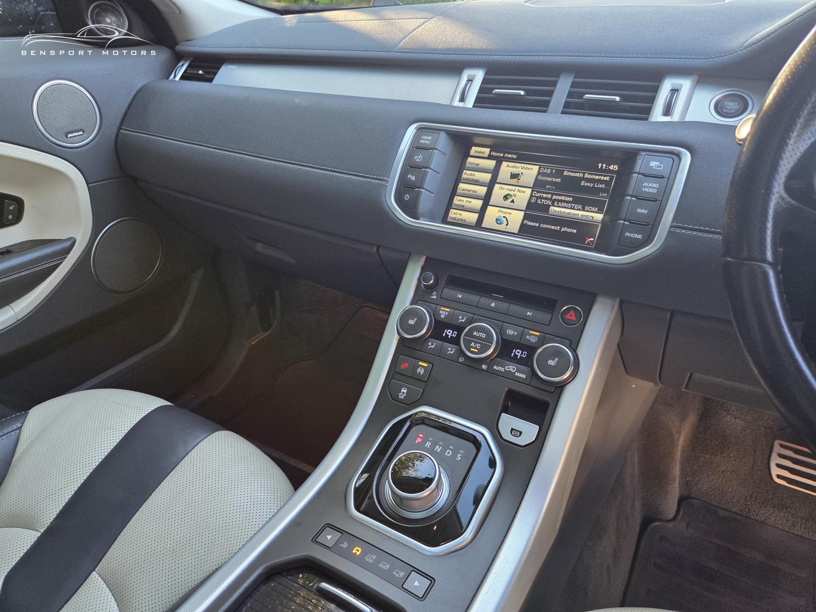 Land Rover Range Rover Evoque 2.2 SD4 Dynamic SUV 5dr Diesel Auto 4WD Euro 5 (s/s) (190 ps)