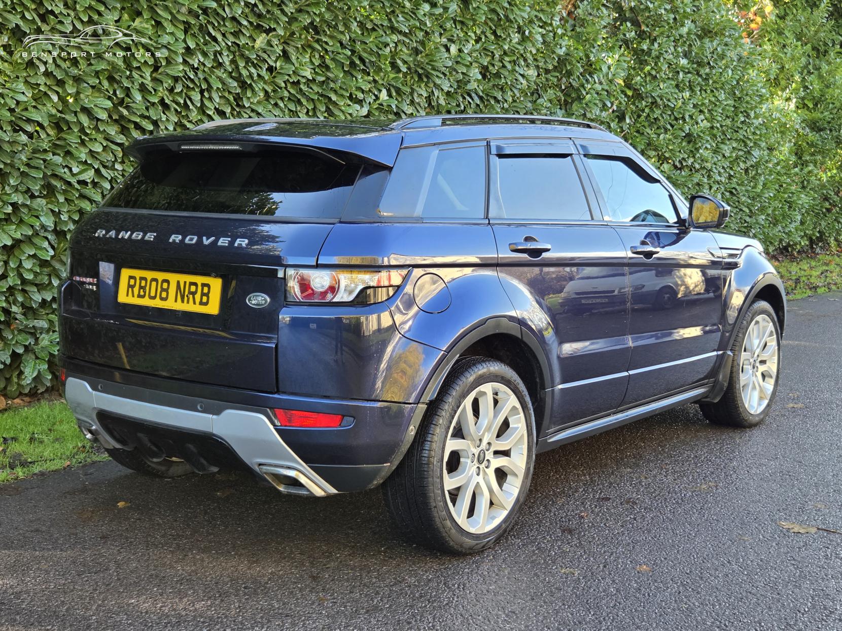 Land Rover Range Rover Evoque 2.2 SD4 Dynamic SUV 5dr Diesel Auto 4WD Euro 5 (s/s) (190 ps)