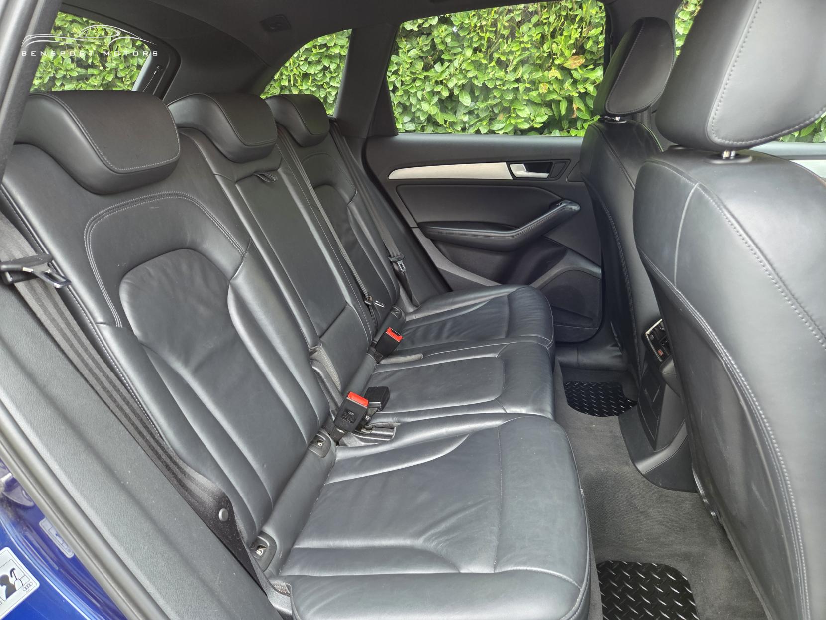 Audi Q5 2.0 TDI S line Plus SUV 5dr Diesel Manual quattro Euro 5 (s/s) (177 ps)