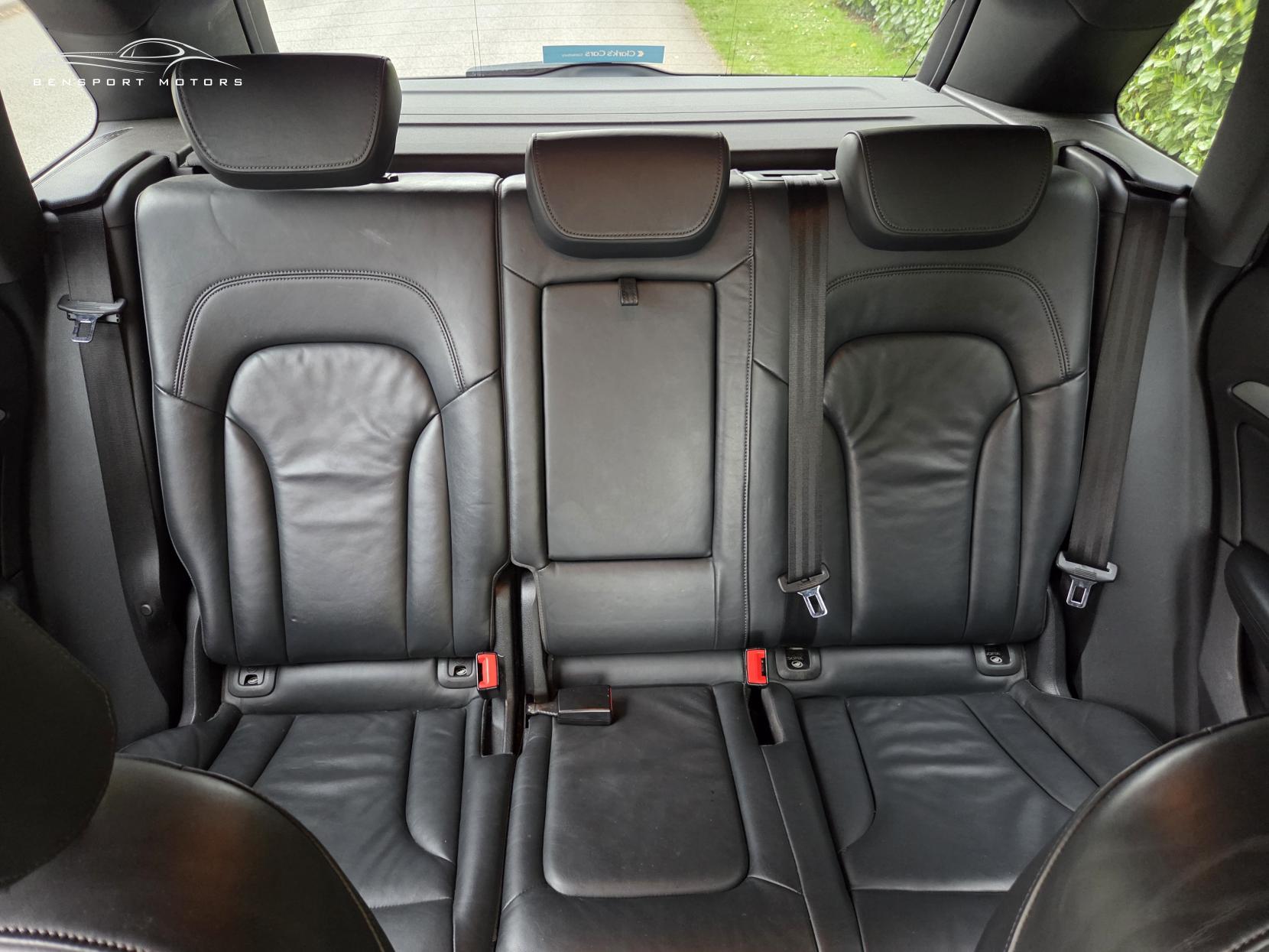 Audi Q5 2.0 TDI S line Plus SUV 5dr Diesel Manual quattro Euro 5 (s/s) (177 ps)