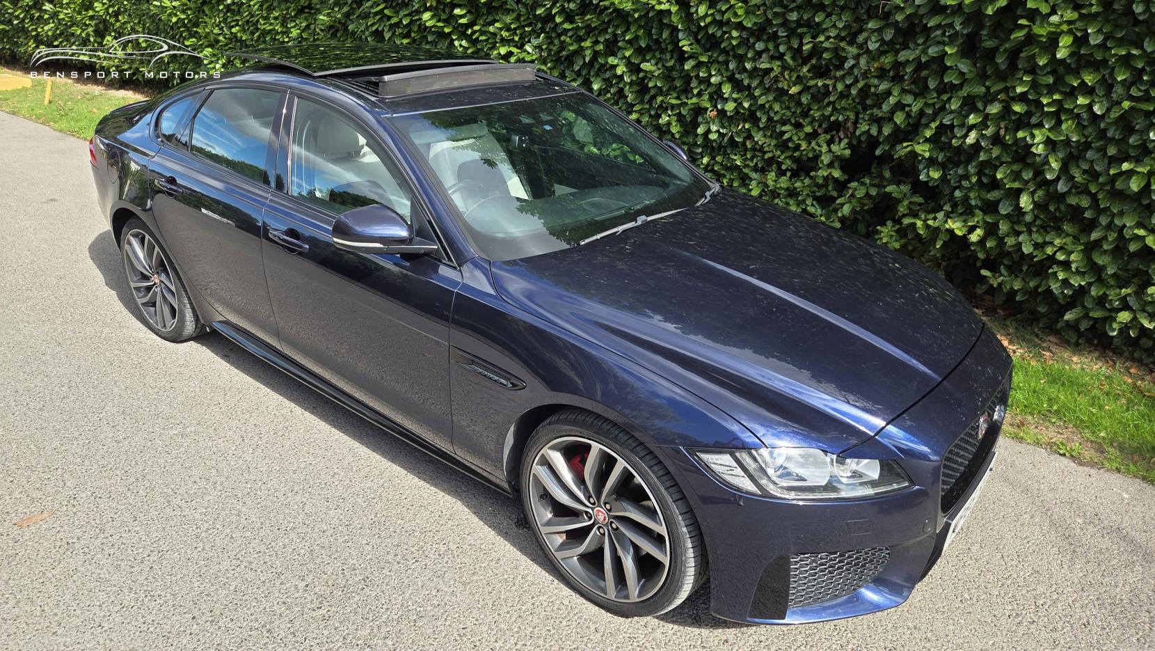 Jaguar XF 3.0d V6 S Saloon 4dr Diesel Auto Euro 6 (s/s) (300 ps)