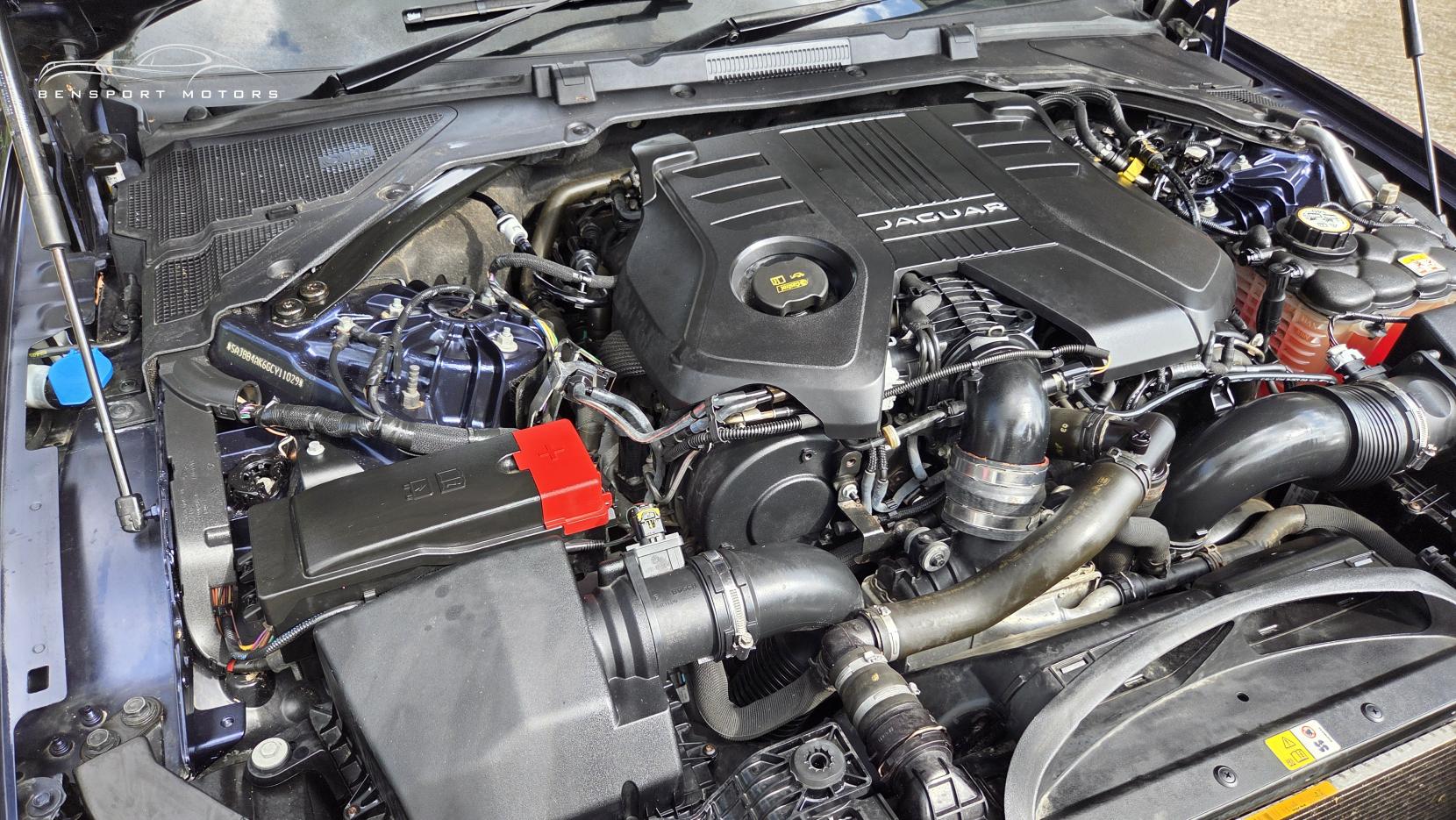 Jaguar XF 3.0d V6 S Saloon 4dr Diesel Auto Euro 6 (s/s) (300 ps)