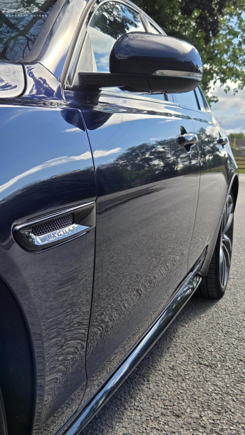 Jaguar XF 3.0d V6 S Saloon 4dr Diesel Auto Euro 6 (s/s) (300 ps)